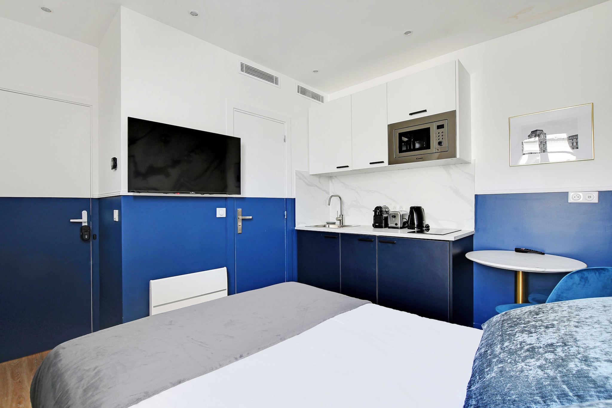 Modern Sutdio for 2 with A/C - Near Montmartre