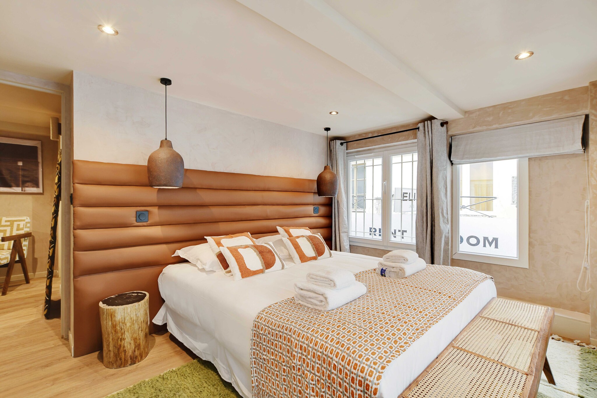 Bed Linen, Desk, Elevator, Hot Water, Internet Access DSL, Wardrobe, Living room(single sofa bed), Kitchen, bedroom, bedroom(Queen Bed), bedroom, bedroom(double bed), bathroom(shower, toilet), bathroom(shower, toilet), First Aid, Play area, TV, stove, electric kettle, toaster, coffee machine, oven, microwave, dishwasher, fridge, washing machine, heating, iron, hairdryer, crib(free), Towels/Sheets (Incl.), shampoo, Essentials, dishes and cutlery, Dedicated workspace, Cooking basics, Carbon monoxide detector, Cleaning Disinfection, Downtown, Enhanced cleaning practices, Extra pillows and blankets, High touch surfaces disinfected, Long term stays allowed, Room-darkening shades, Town