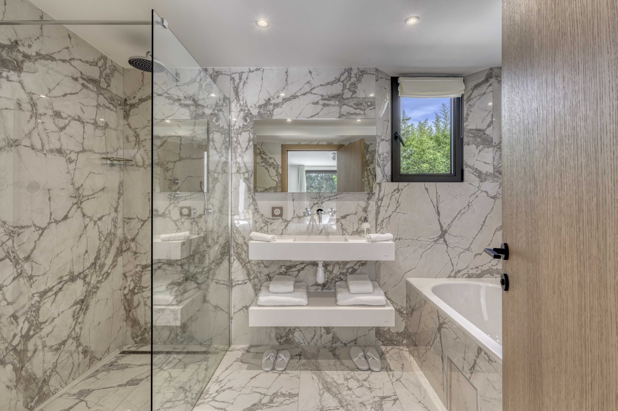 Luxurious Villa facing the Baie des Canebiers