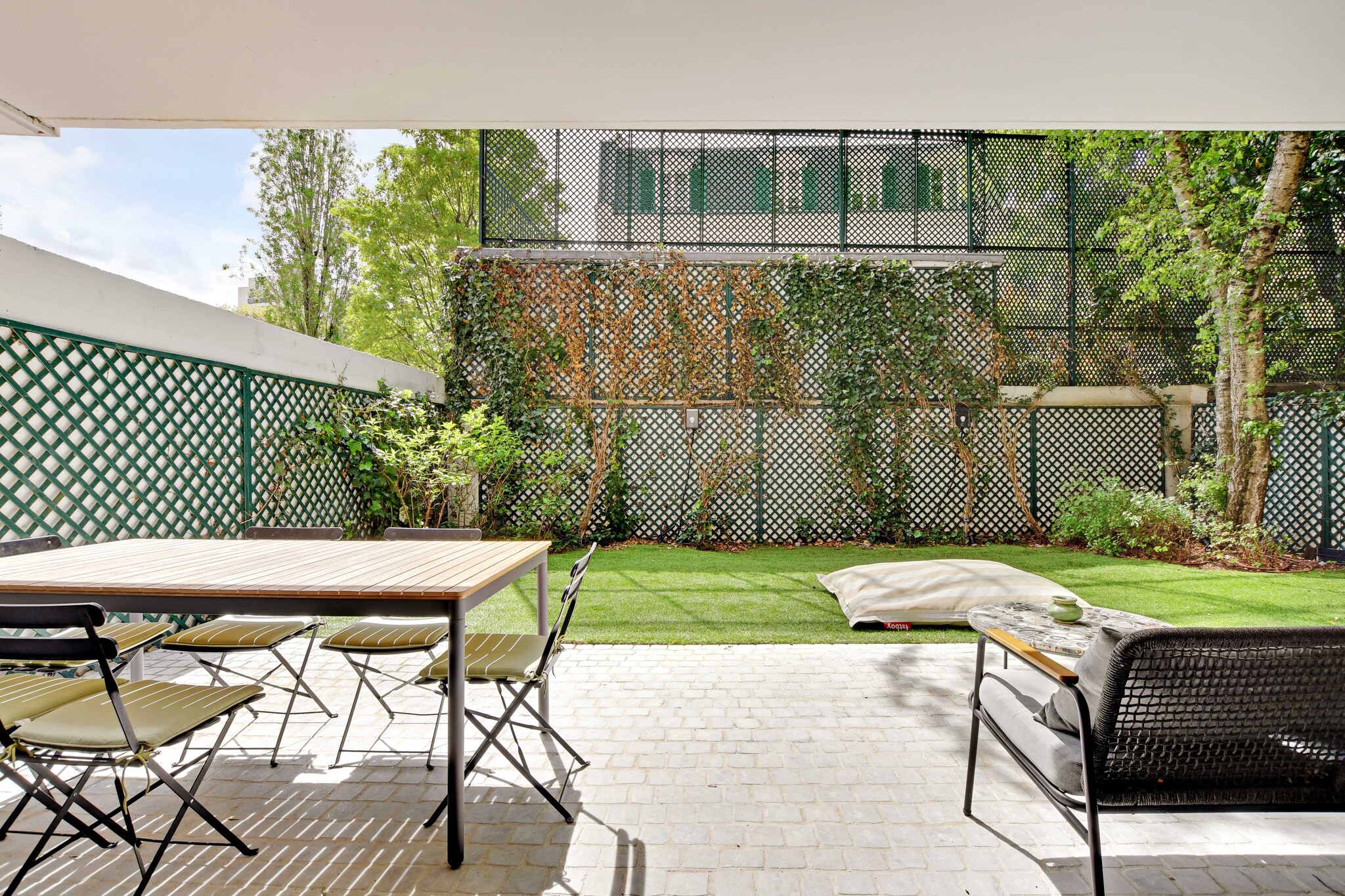 Passy / Eiffel Tower - Amazing 2BR with garden 
