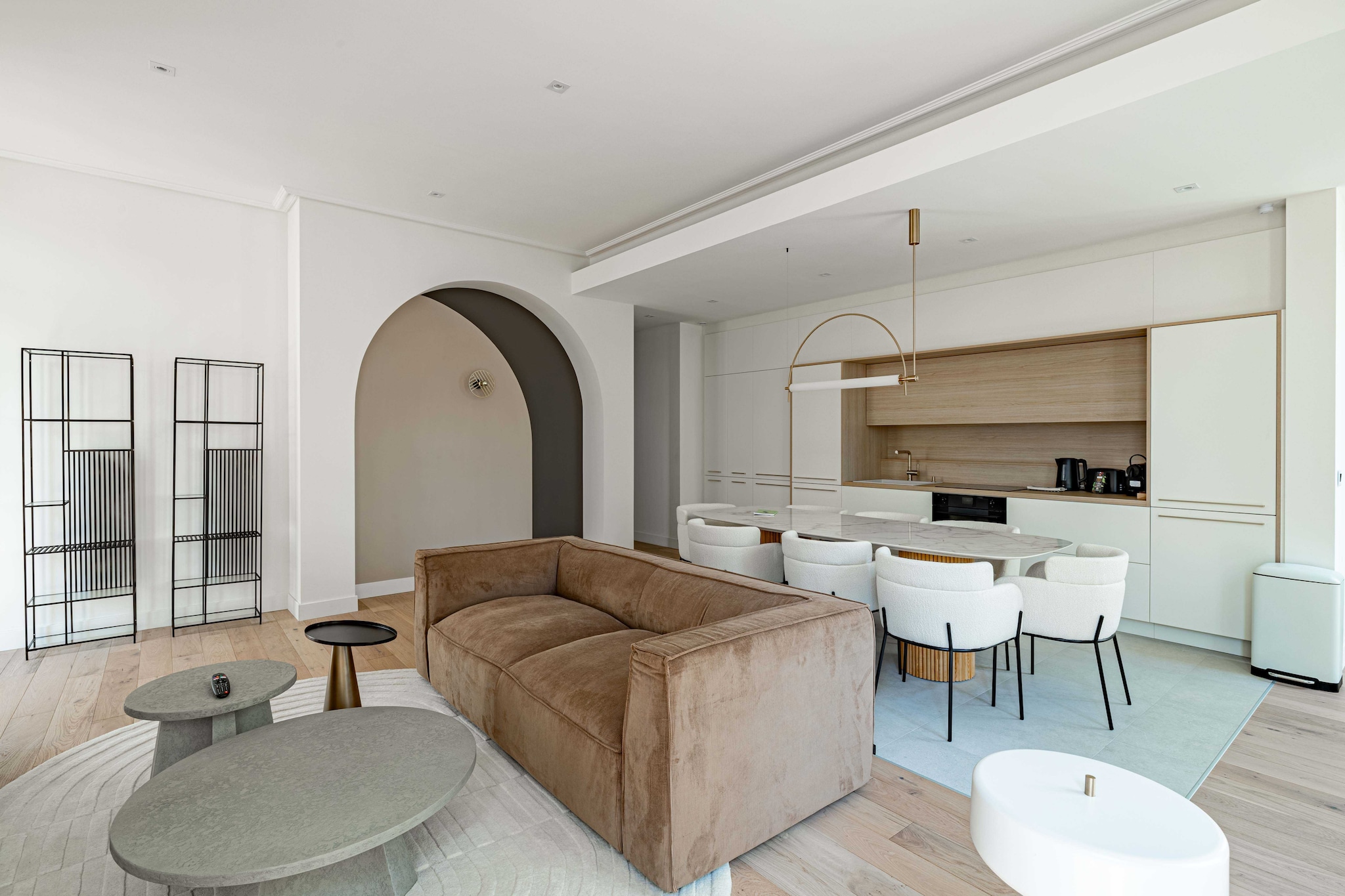 On the 1st floor: (Living room(TV, dining table), Kitchen(stove, electric kettle, toaster, coffee machine, oven, microwave, dishwasher, fridge, dishes and cutlery), Bedroom with bathroom(double king size bed, bath tub, Towels/Sheets (Incl.), shampoo, Essentials), Bedroom with bathroom(double king size bed, shower, Towels/Sheets (Incl.), shampoo), Bedroom with bathroom(double king size bed, shower, Towels/Sheets (Incl.), shampoo), Bedroom with bathroom(double king size bed, shower, Towels/Sheets (Incl.), shampoo))\n\nDesk, Hot Water, Internet Access DSL, Wardrobe, First Aid, Play area, heating, iron, Carbon monoxide detector, Cleaning Disinfection, Downtown, Enhanced cleaning practices, High touch surfaces disinfected, Long term stays allowed, Near Ocean, Town