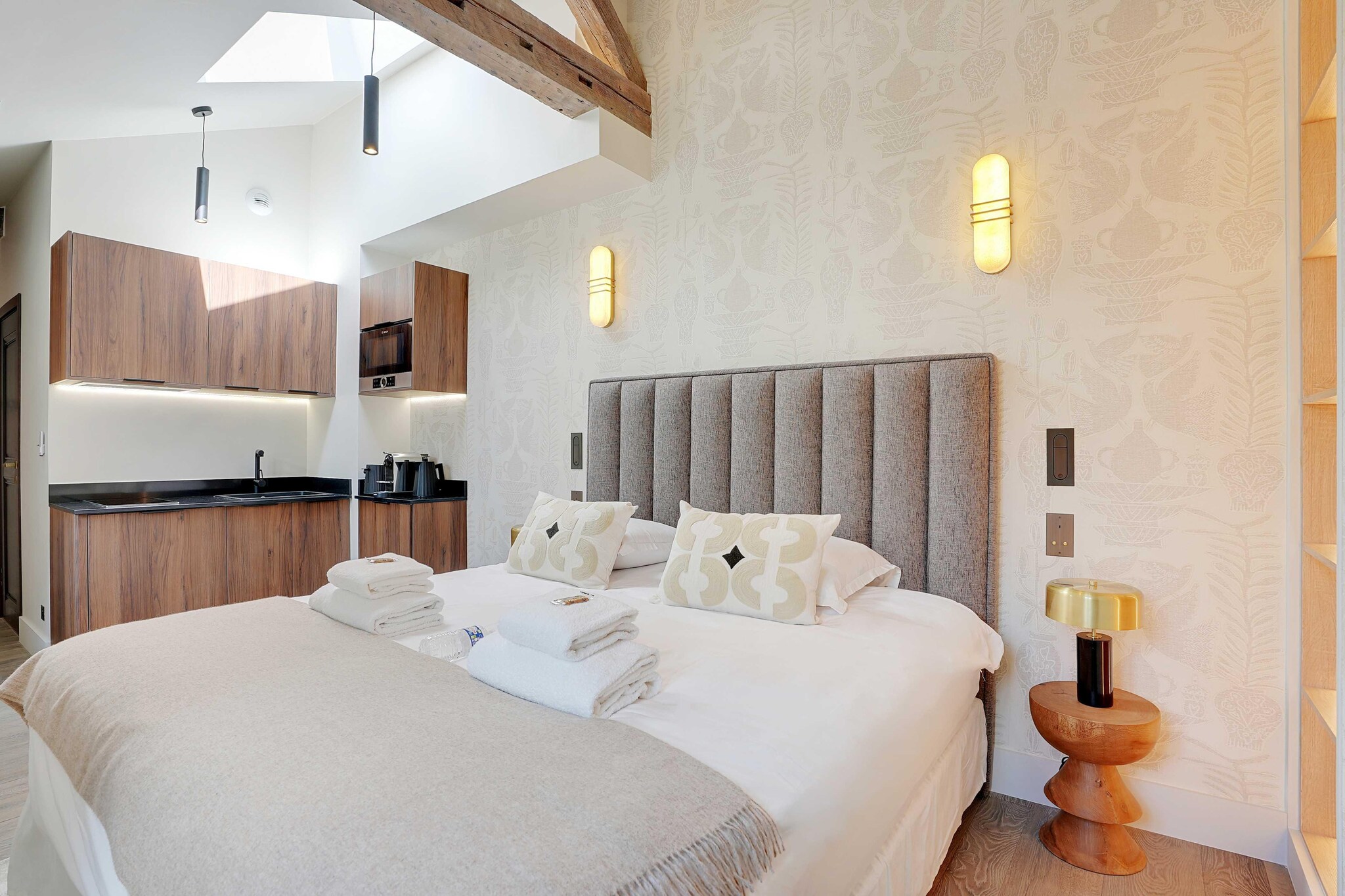 On the 6th floor: (Kitchen(stove, hob, electric kettle, toaster, coffee machine, microwave, fridge, dishes and cutlery), Living/bed room(Bed Linen, Wardrobe, double bed, TV, dining table, air conditioning), bathroom(shower, washbasin, toilet, Towels/Sheets (Incl.), shampoo, Essentials))\n\nDesk, Hot Water, Internet Access DSL, First Aid, Play area, heating, iron, hairdryer, Cooking basics, Carbon monoxide detector, Cleaning Disinfection, Downtown, Enhanced cleaning practices, High touch surfaces disinfected, Long term stays allowed, Town