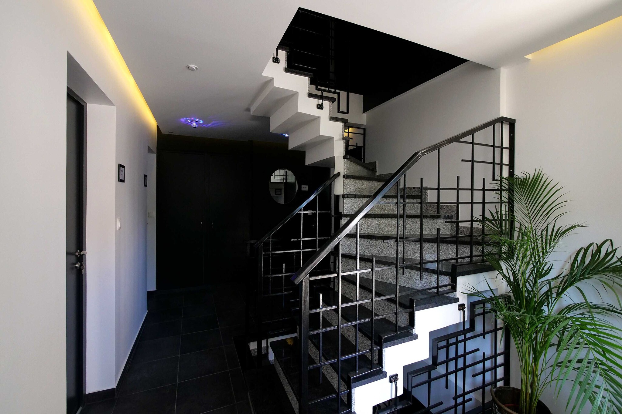 Calm in the center of the city of Orly