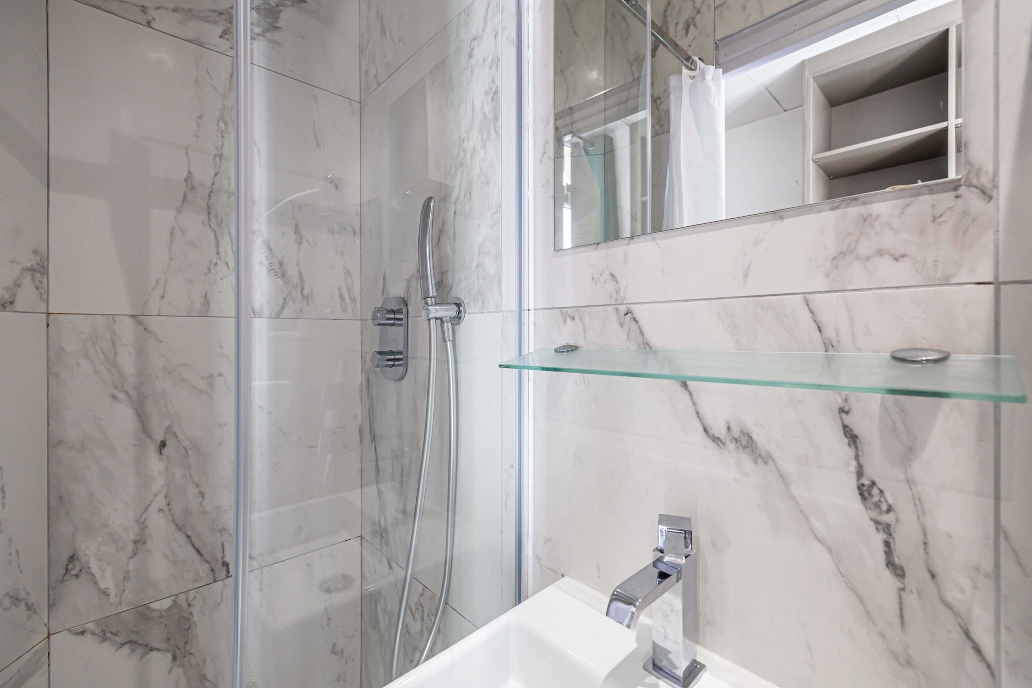 Deluxe bedroom with balcony in Cannes Palais