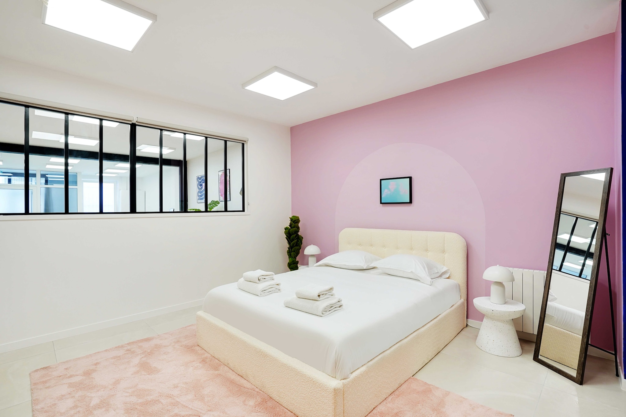 Ground floor: (Living room(single sofa bed), Kitchen(stove, electric kettle, toaster, coffee machine, oven, microwave, dishwasher, fridge, dishes and cutlery, Cooking basics), bedroom(Queen Bed), bedroom(Queen Bed), bathroom(shower, washbasin, toilet, Towels/Sheets (Incl.), shampoo, Essentials))\n\nBed Linen, Hot Water, Internet Access DSL, First Aid, Play area, TV, washing machine, heating, iron, hairdryer, Dedicated workspace, Carbon monoxide detector, Cleaning Disinfection, Downtown, Enhanced cleaning practices, High touch surfaces disinfected, Long term stays allowed, Path to entrance lit at night, Town