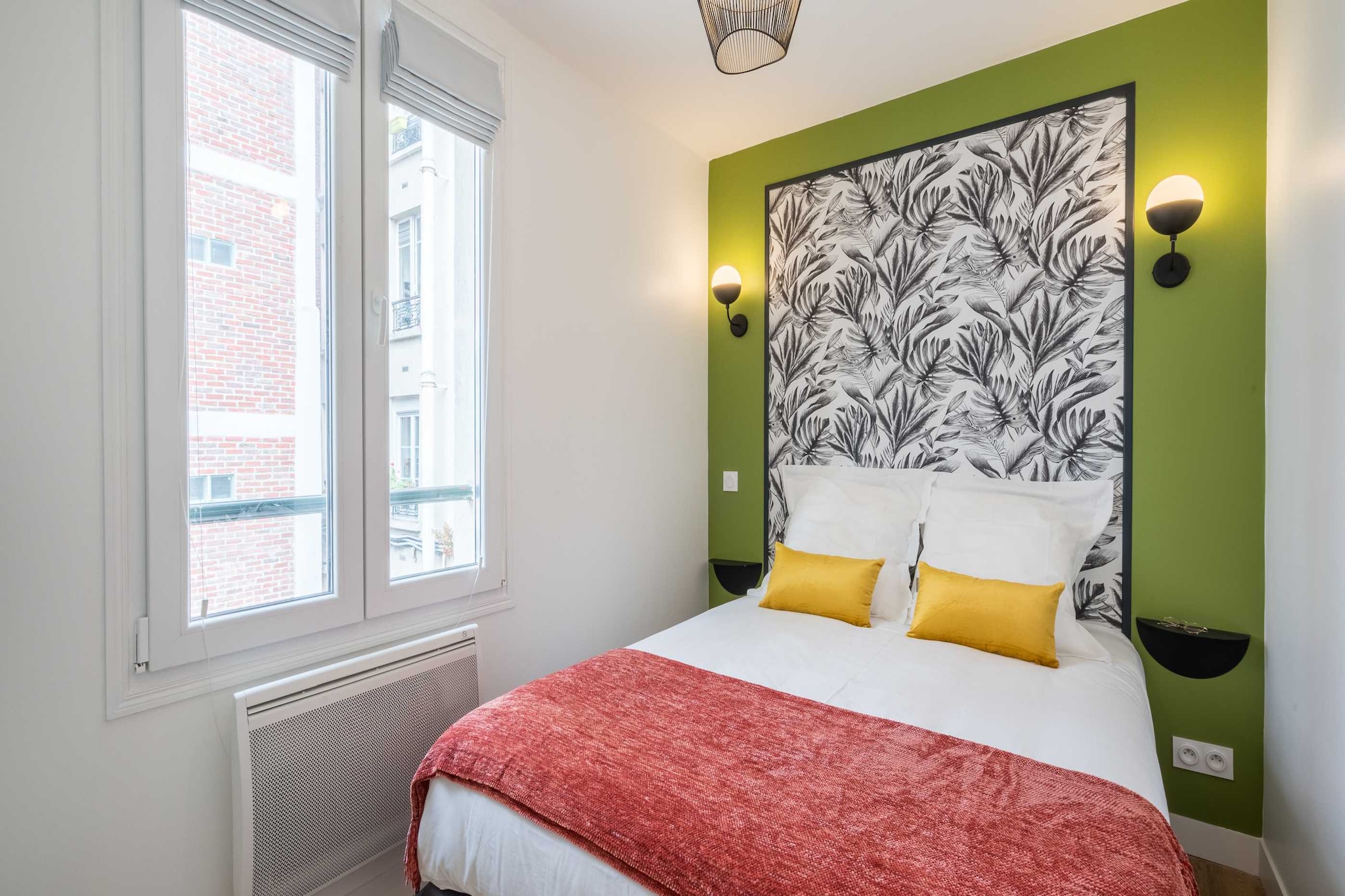 On the 1st floor: (Living room(TV, dining table, seating area, heating), Kitchen(stove, electric kettle, toaster, coffee machine, oven, combination microwave, fridge, dishes and cutlery, Cooking basics), bedroom(double bed, heating), bedroom(double bed, heating), bedroom(double sofa bed, heating), bathroom(shower, washbasin, hairdryer), bathroom(shower, washbasin, toilet))\n\nBed Linen, Hot Water, Internet Access DSL, Wardrobe, First Aid, Play area, washing machine, iron, Towels/Sheets (Incl.), shampoo, Essentials, Dedicated workspace, Carbon monoxide detector, Enhanced cleaning practices, Long term stays allowed, Room-darkening shades