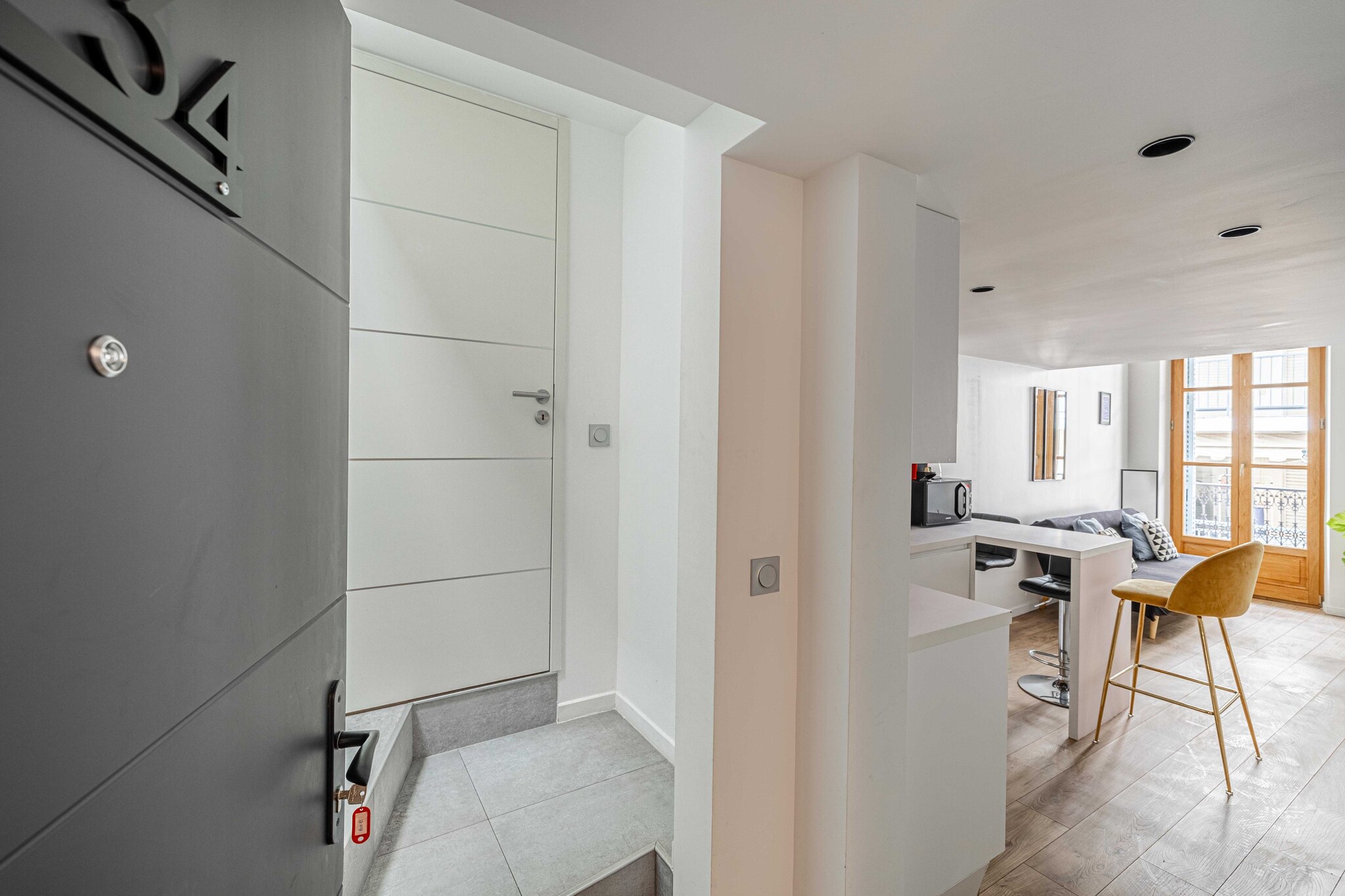 Bright duplex with a mezzanine - Cannes Center