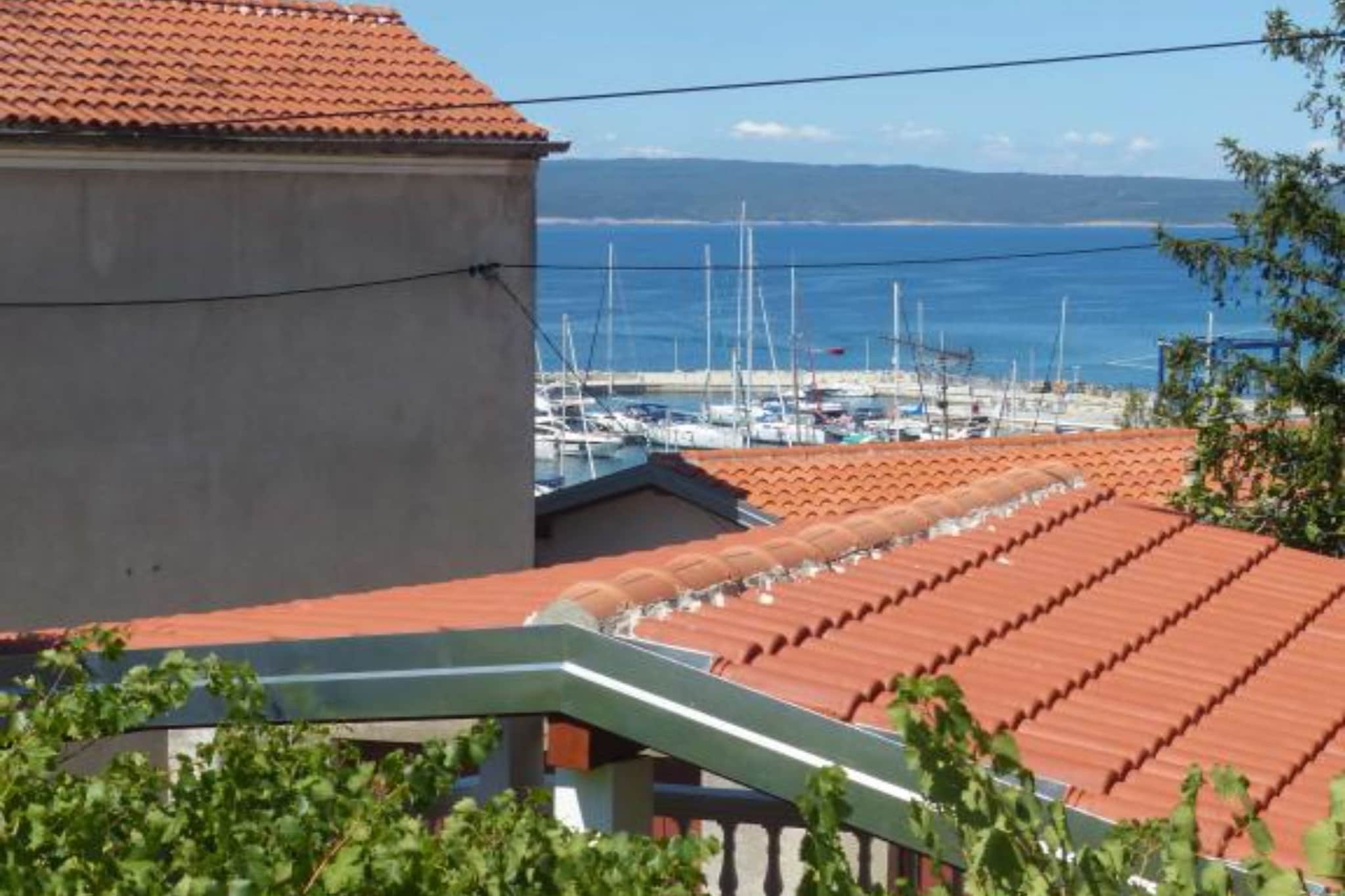 Apartments Tina - Triple Room with Terrace and Sea View-Buitenlucht