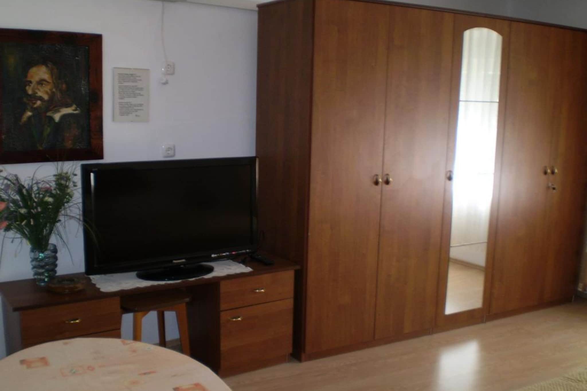 Apartments Tina - Triple Room with Terrace and Sea View