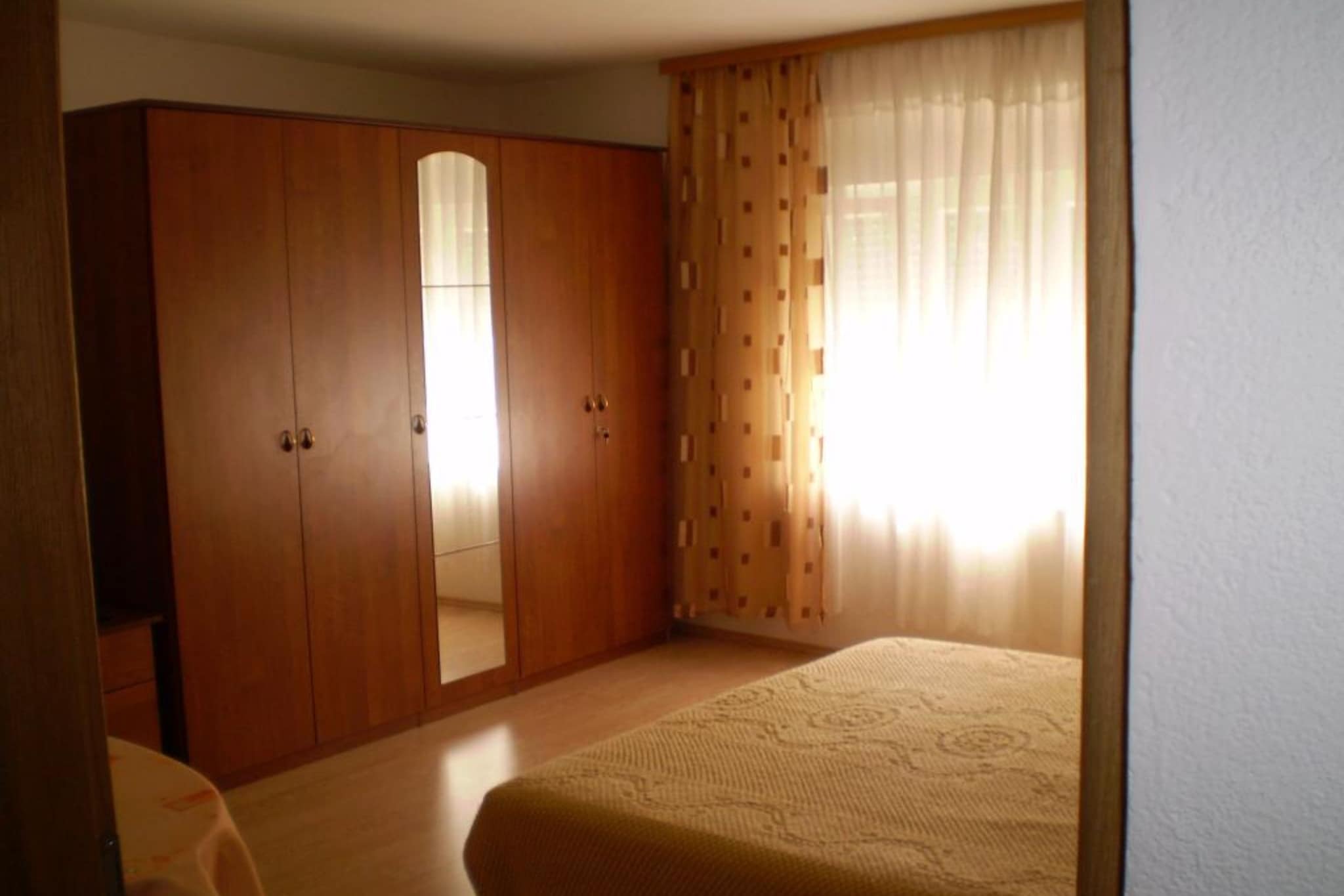 Apartments Tina - Triple Room with Terrace and Sea View