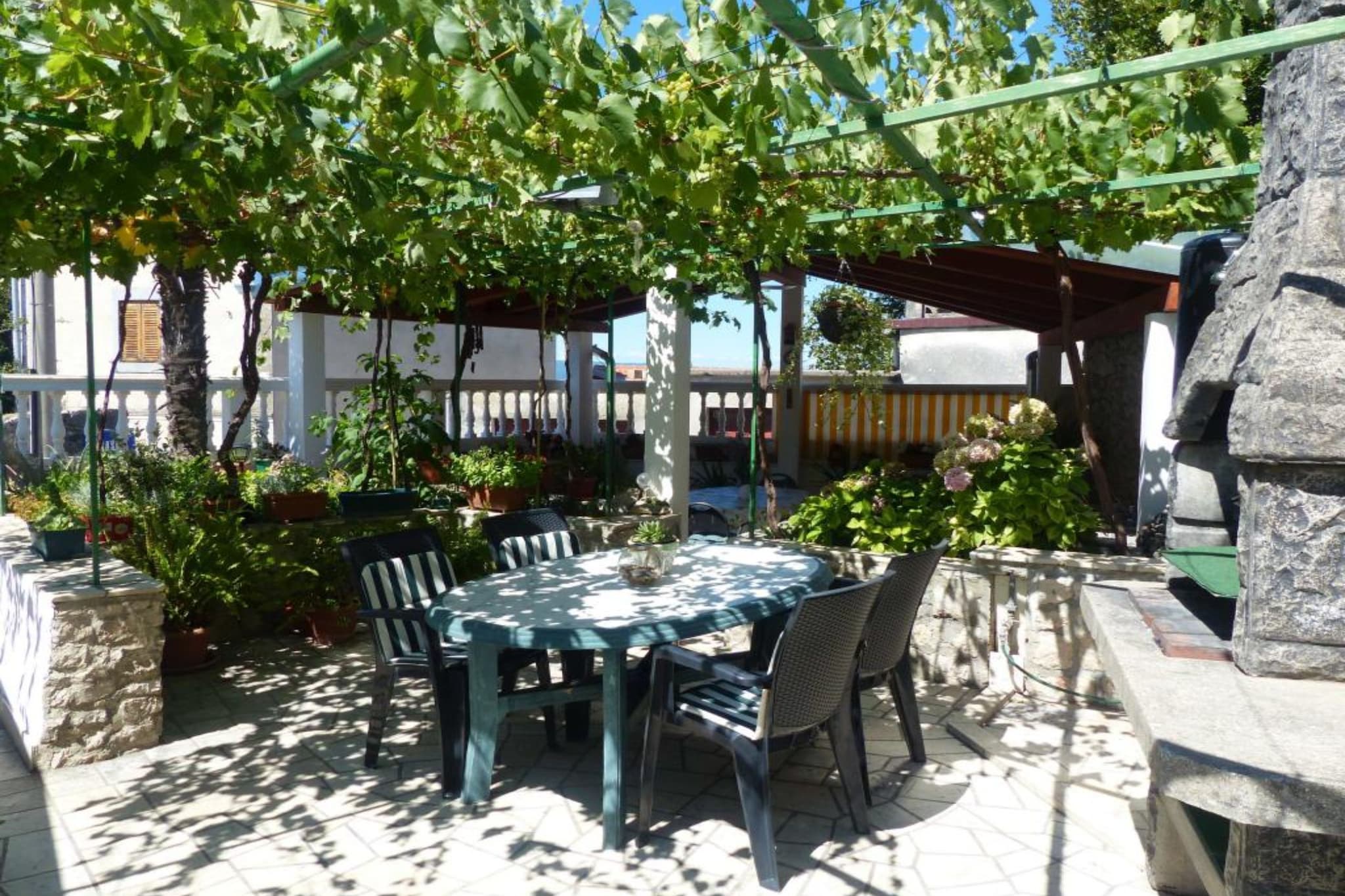 Apartments Tina - Double Room-Buitenlucht