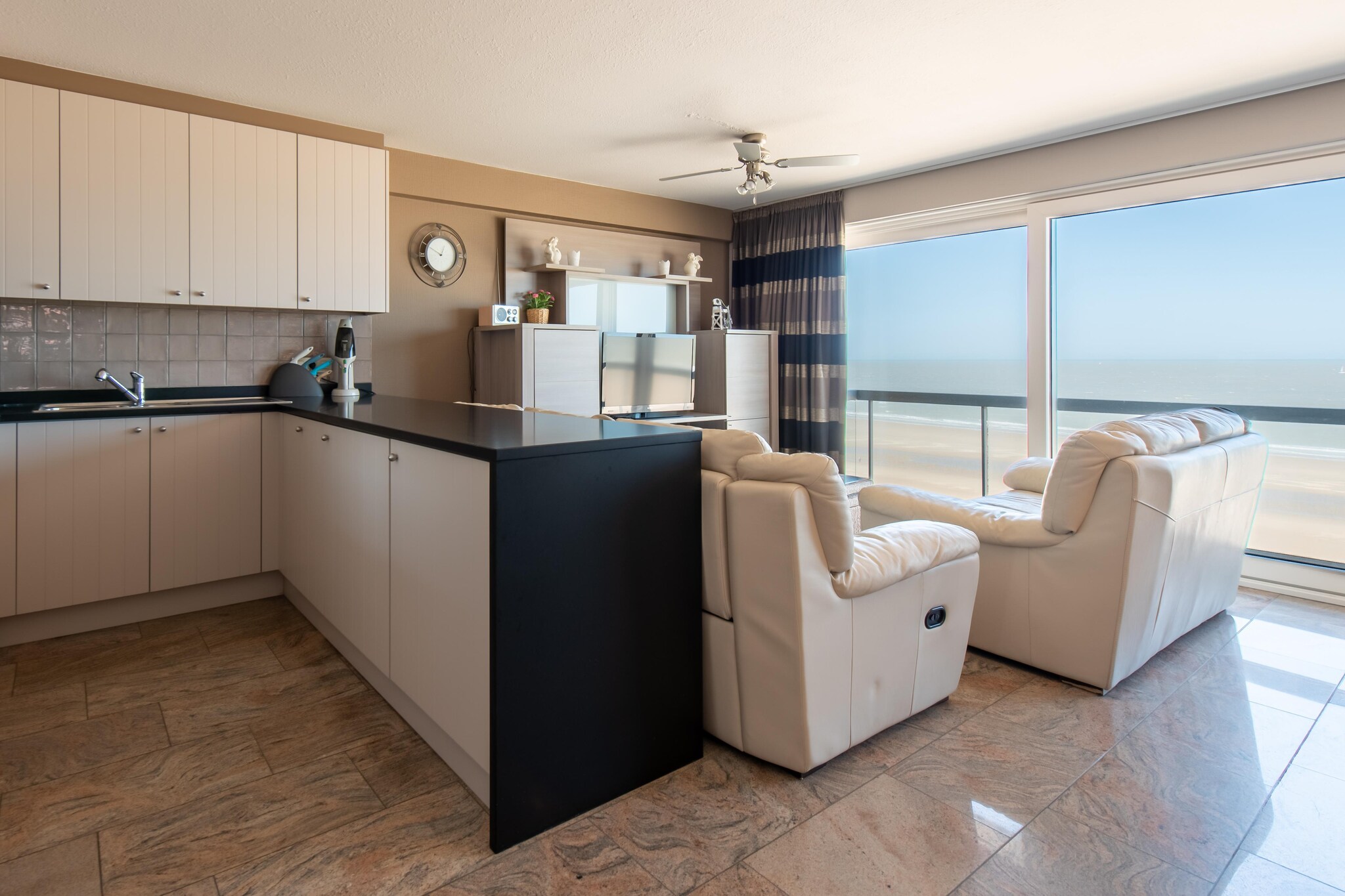 Belle Rive 0602-Woonkamer