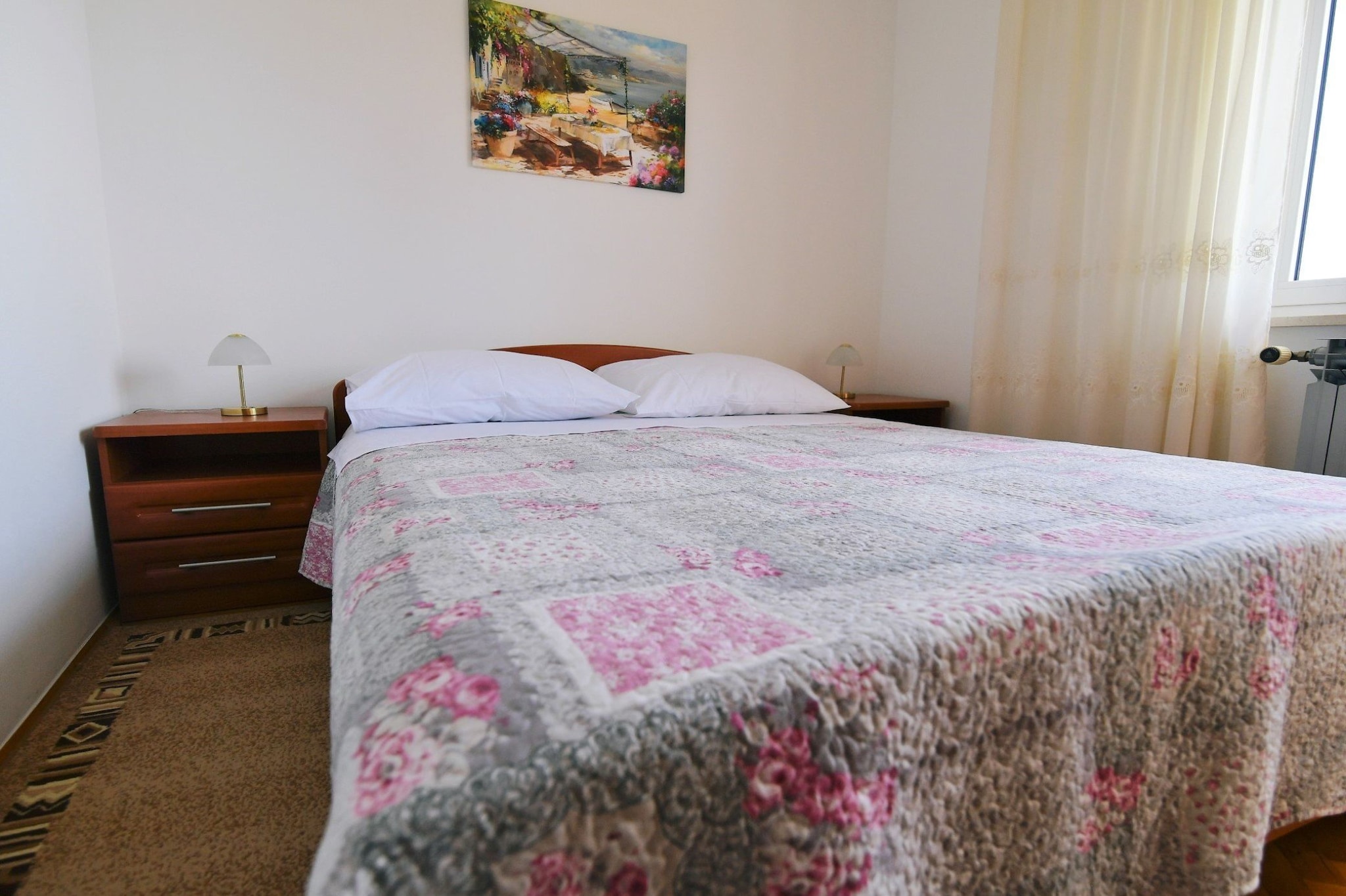 Scenic Retreat Rooms and Family Apartments - Double Room with Balcony
