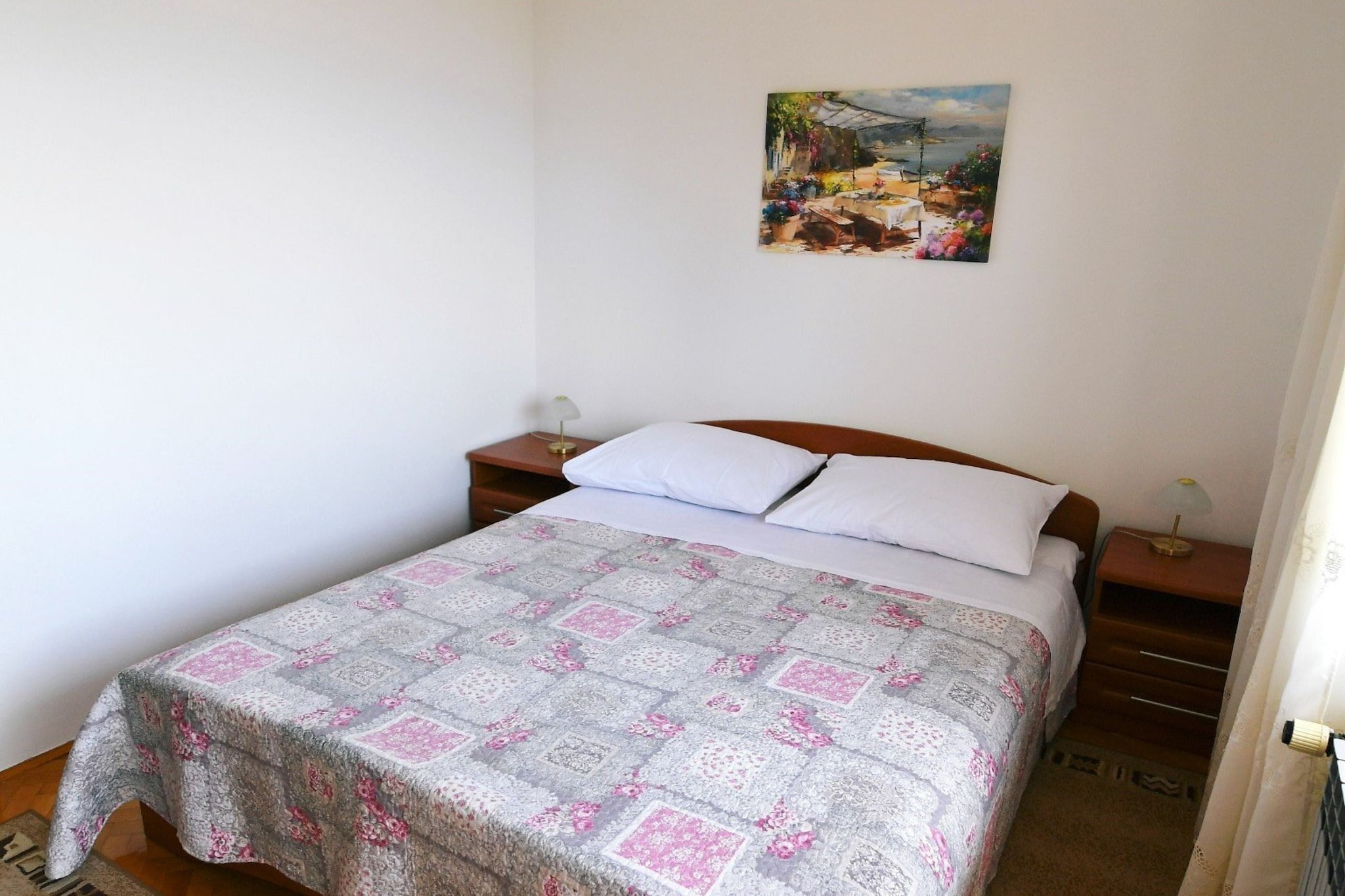 Scenic Retreat Rooms and Family Apartments - Double Room with Balcony