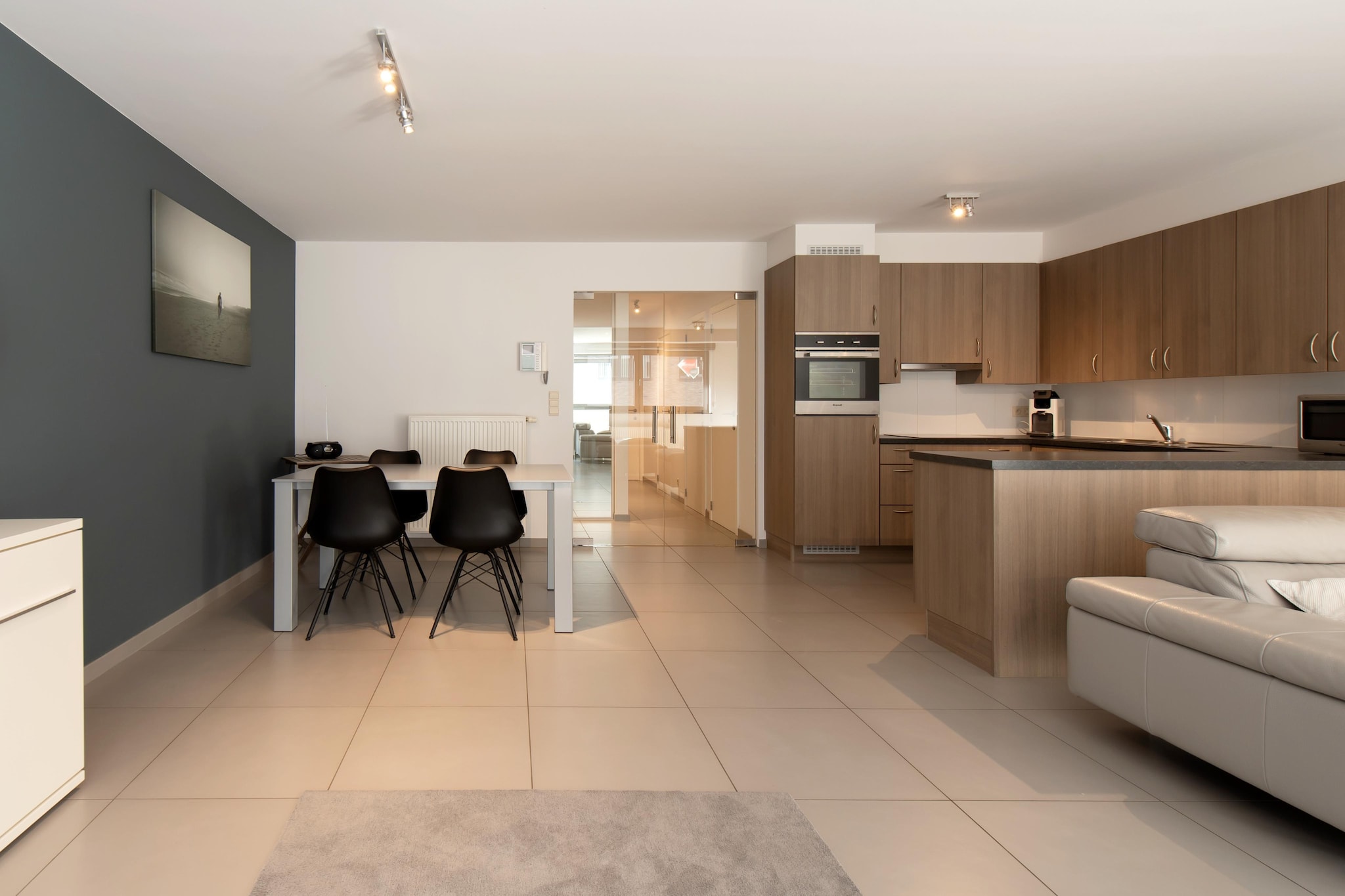 Odyssey 0202-Dining room