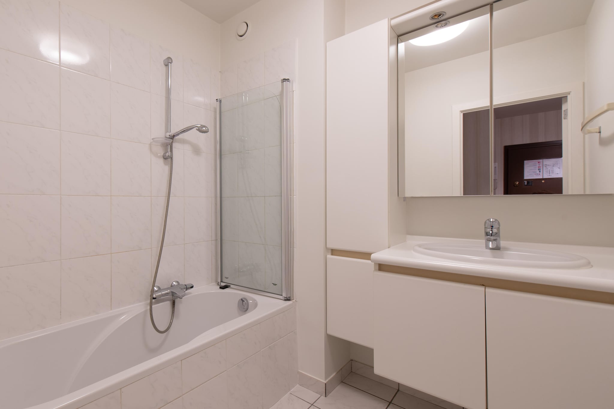 Chateau du centre 0401-Badkamer