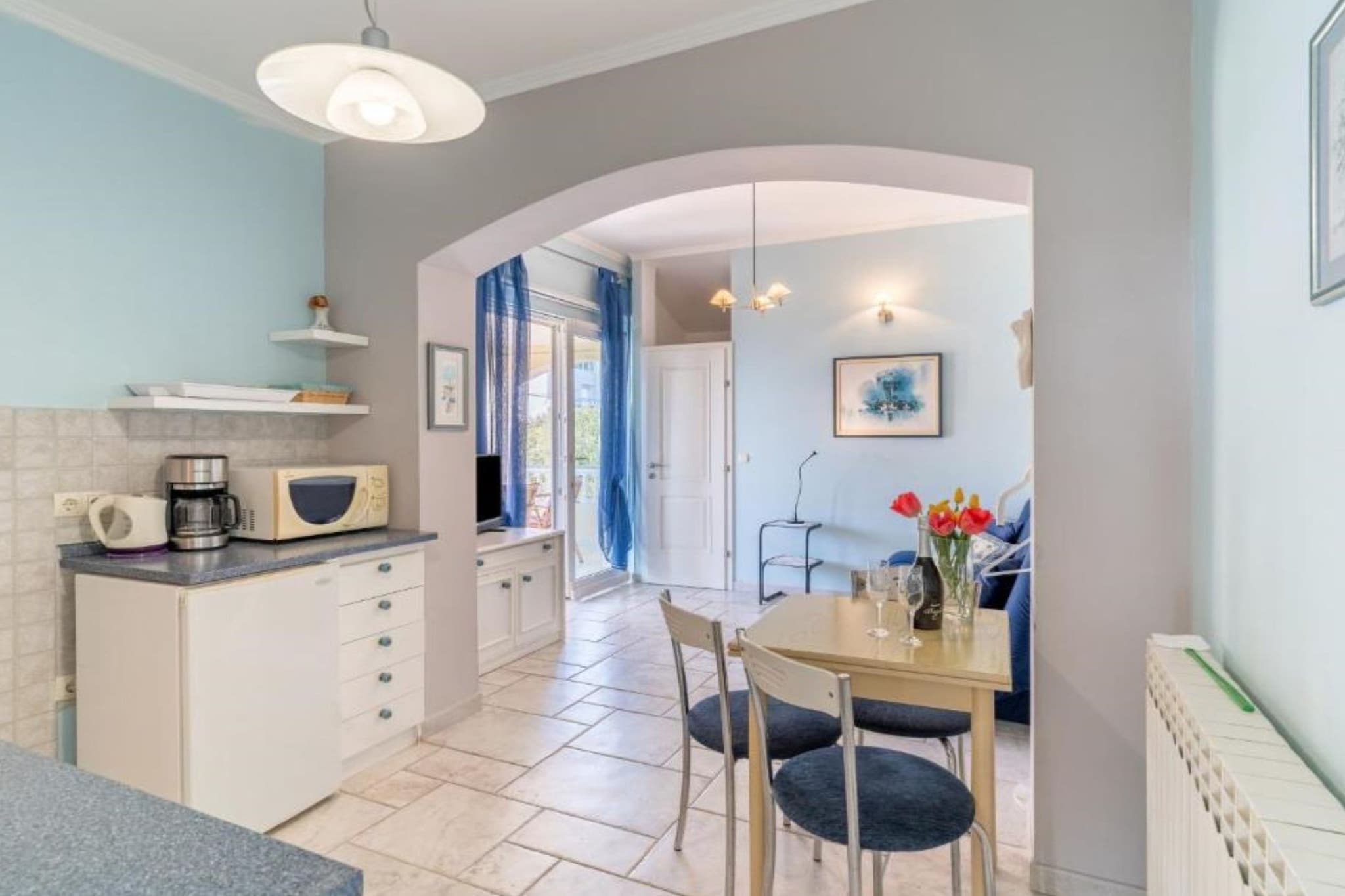 Beachside Serenity Apartments in Barbot - One Bedroom Apartment with Balcony (Owner YELLOW)