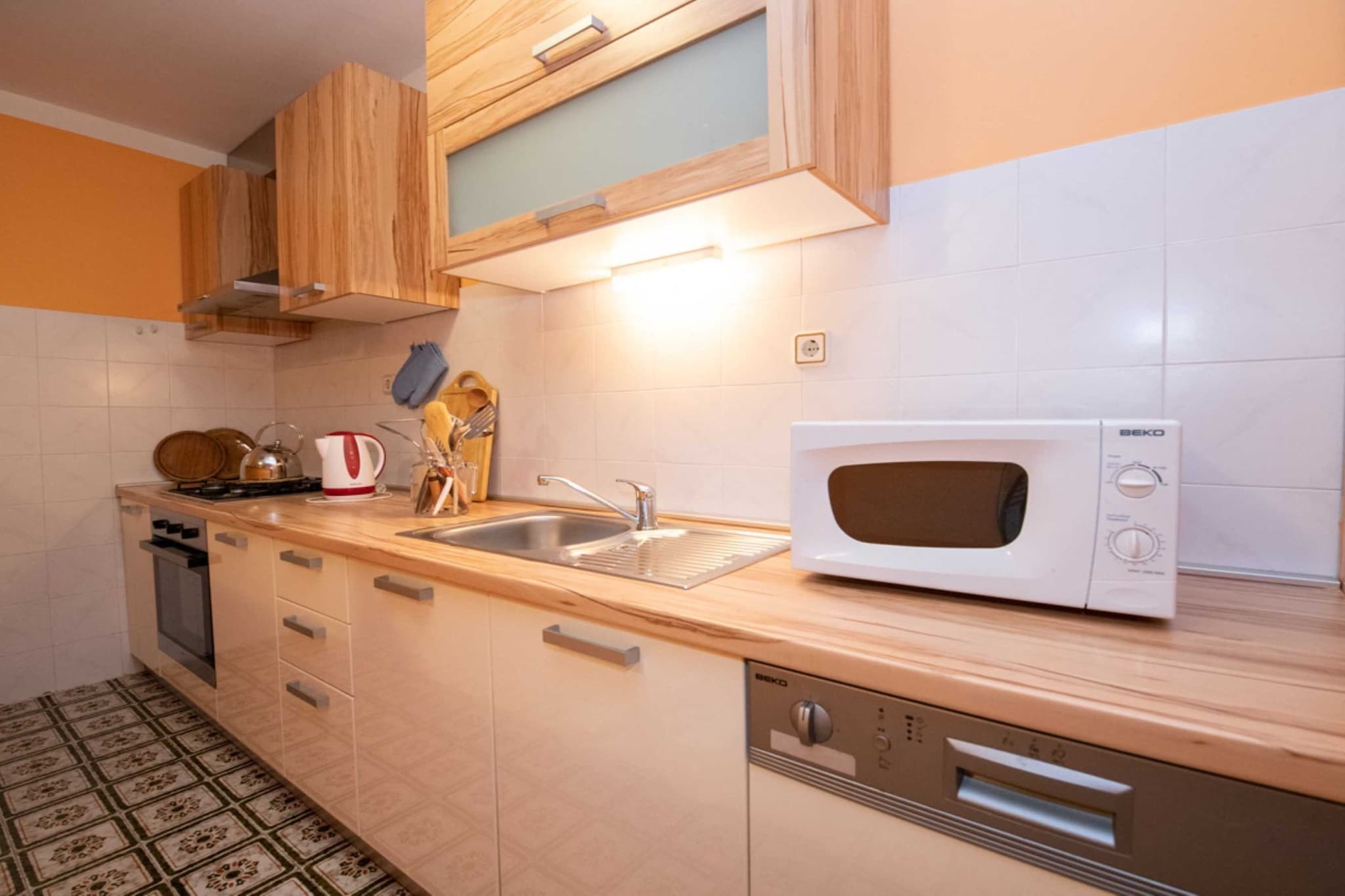Elegant Opatija Apartments with Terrace  - One Bedroom Apartment with Terrace-Kitchen