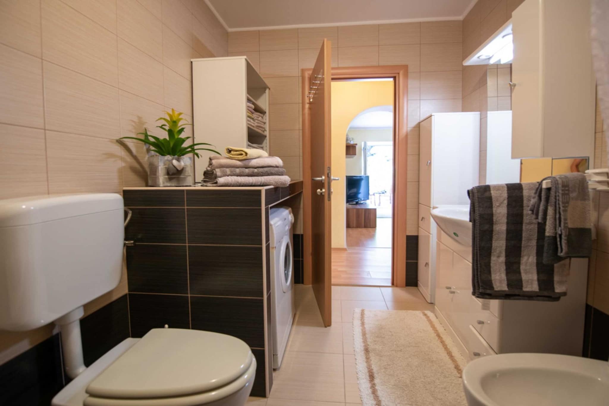 Elegant Opatija Apartments with Terrace  - One Bedroom Apartment with Terrace-Bathroom