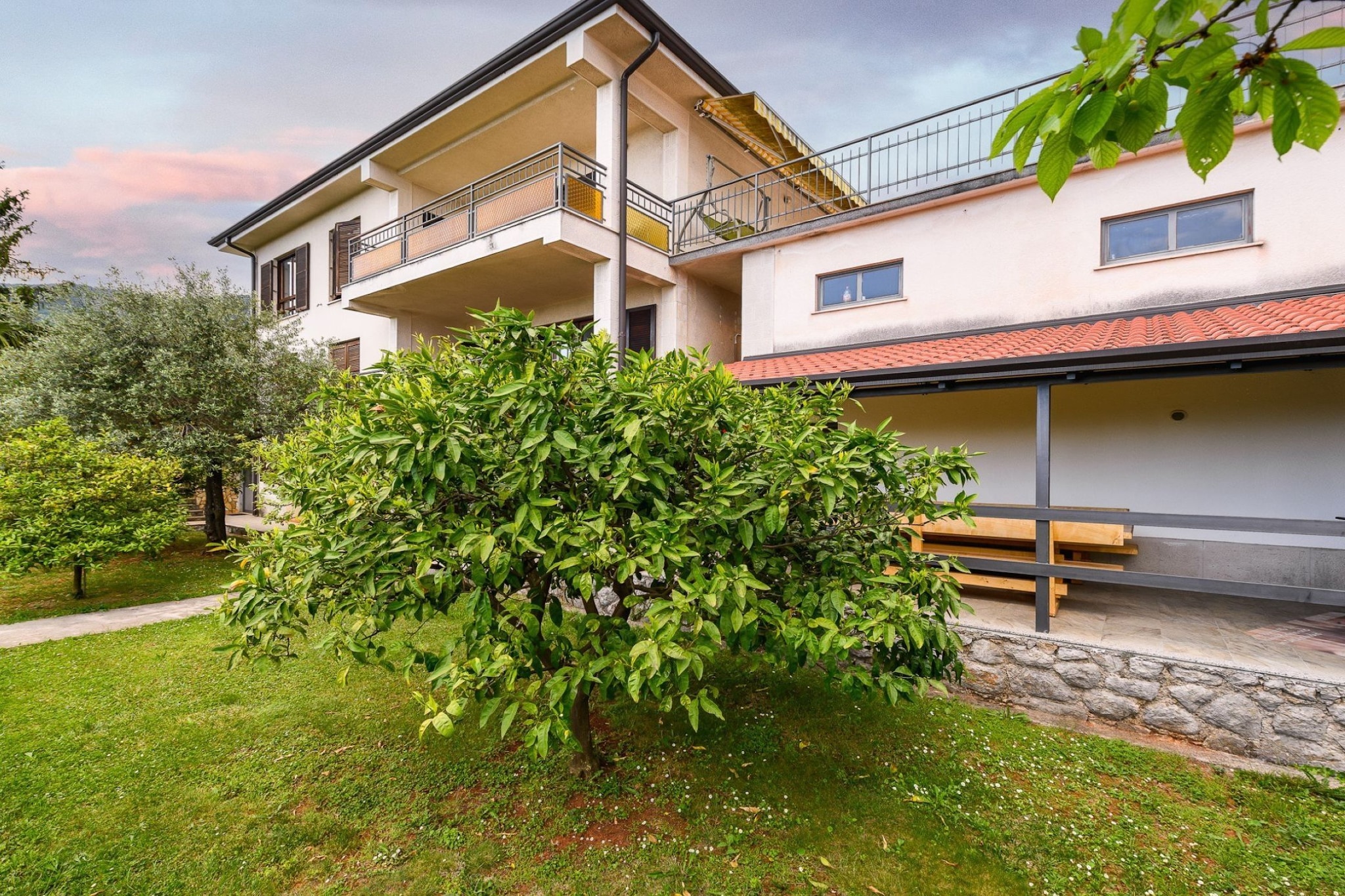 Charming Lovran Apartments with Wonderful Sea View - Two Bedroom Apartment-Außenbereich