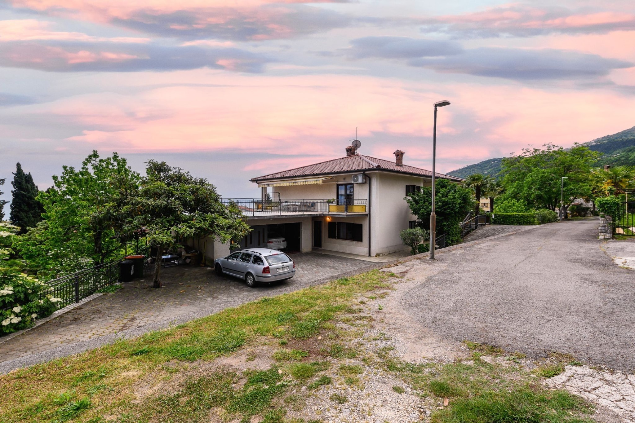 Charming Lovran Apartments with Wonderful Sea View - Two Bedroom Apartment-Außenbereich
