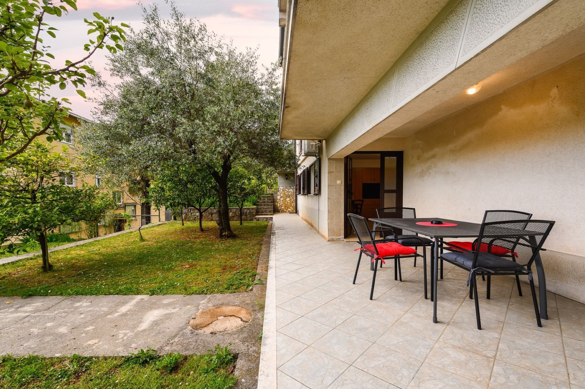 Charming Lovran Apartments with Wonderful Sea View - Two Bedroom Apartment-Außenbereich