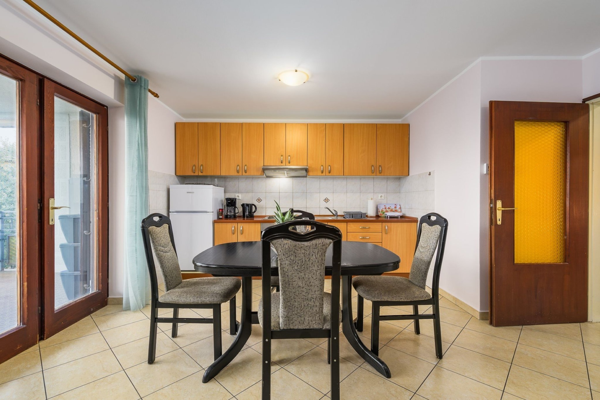 Charming Lovran Apartments with Wonderful Sea View - Two Bedroom Apartment-Esszimmer