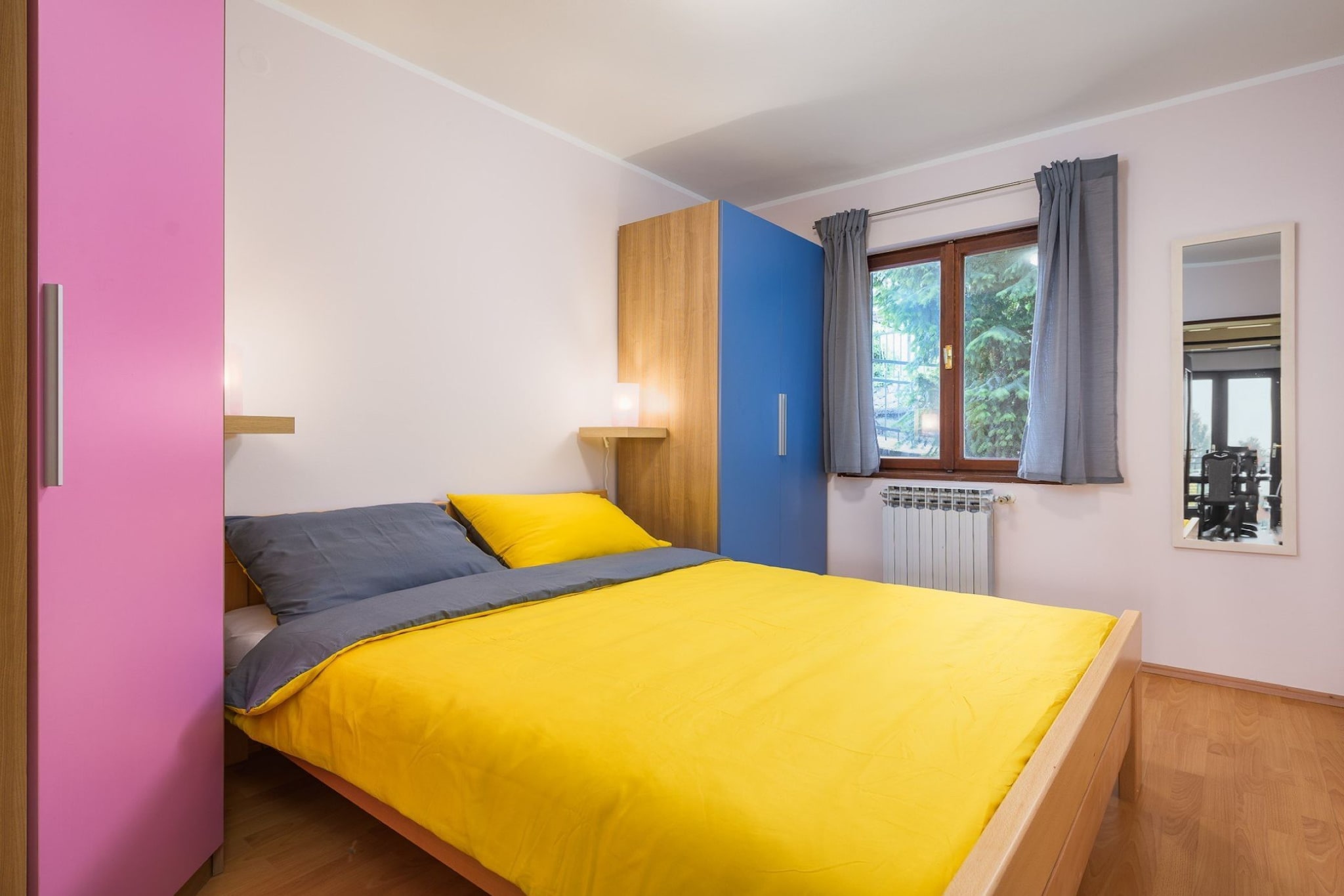 Charming Lovran Apartments with Wonderful Sea View - Two Bedroom Apartment-Schlafzimmer
