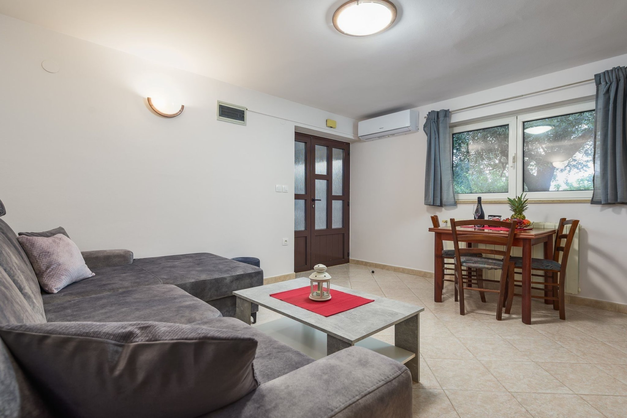 Charming Lovran Apartments with Wonderful Sea View is in Lovran located in Croatia, Visitors to Lovran can enjoy exploring the town's historic Old Town, relaxing on its pebble beaches, and sampling delicious Croatian cuisine at local restaurants and cafes.  Lovran is a charming coastal town located on the Adriatic coast, known for its rich history, beautiful beaches, and Mediterranean climate.

Note:
Baggage drop-in allowed  before check-in and after check-out.
Wi-Fi is available throughout the property.
Private parking is available.
Pets are not allowed.

This one-bedroom apartment can accommodate up to three guests.  It features Flat screen TV/Satellite TV and is combined with a living room seating area, Outdoor dining area and kitchen. The private bathroom is equipped with a shower and toilet.

Thanks to its excellent location, everything you'll need for your vacation is just a short walk away from the property. Market, bus station	, Pharmacy, Grocery store / supermarket, Restaurant, Caffe / bar—everything is within a 150.00 m radius.