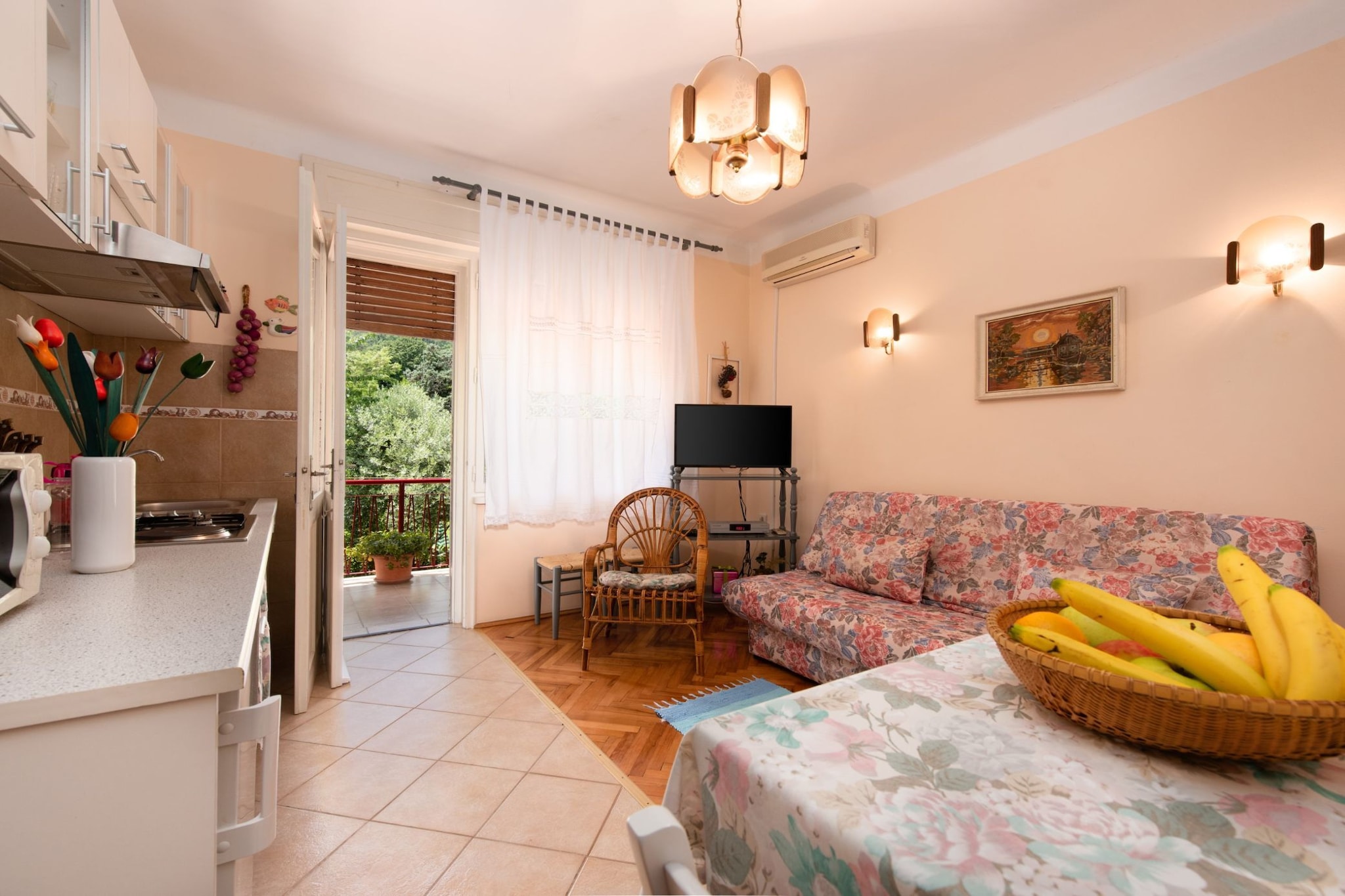 Elegant Lovran Apartment with Large Outdoor Area - One Bedroom Apartment with Sea View