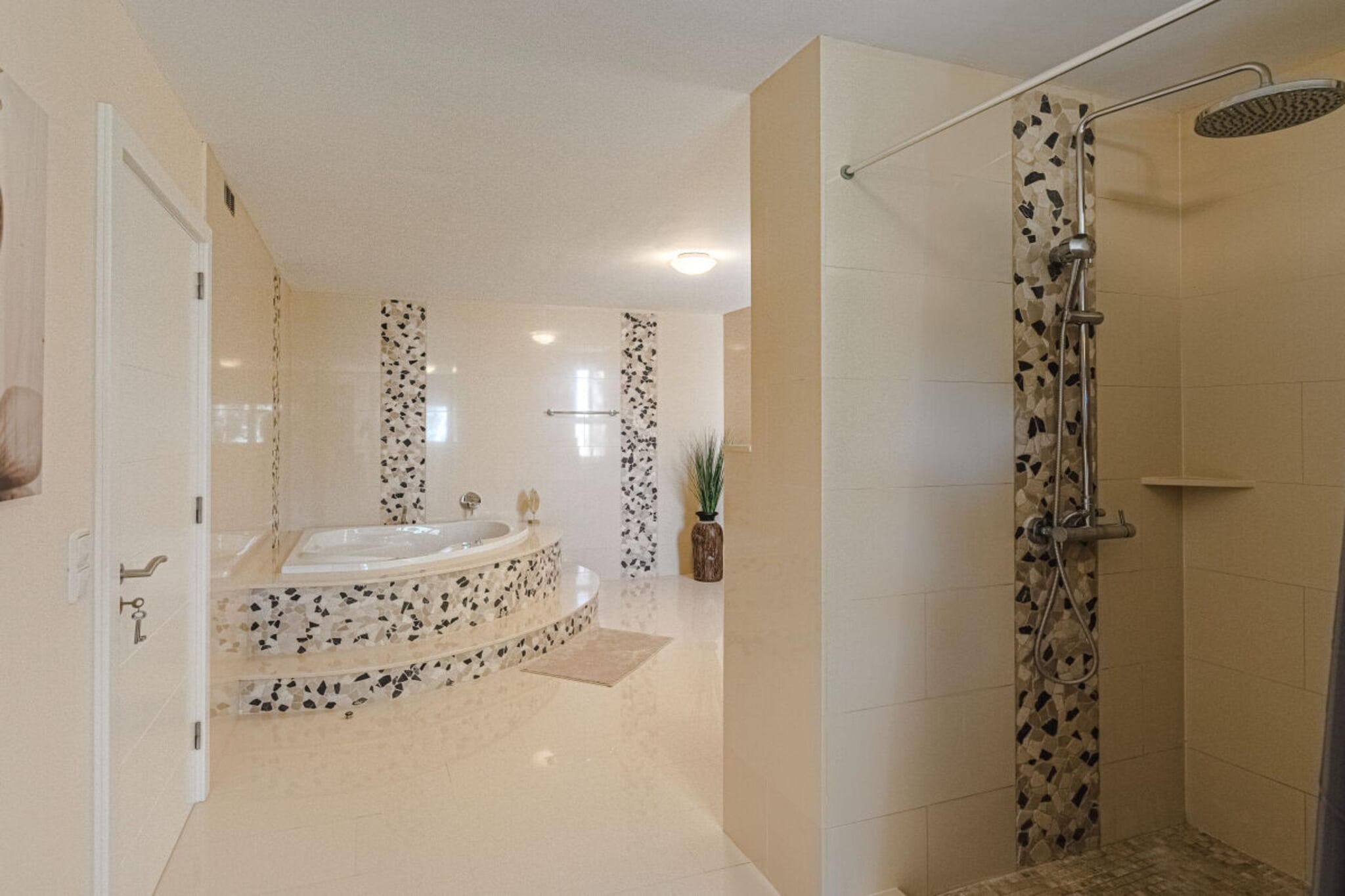 377942-Badkamer