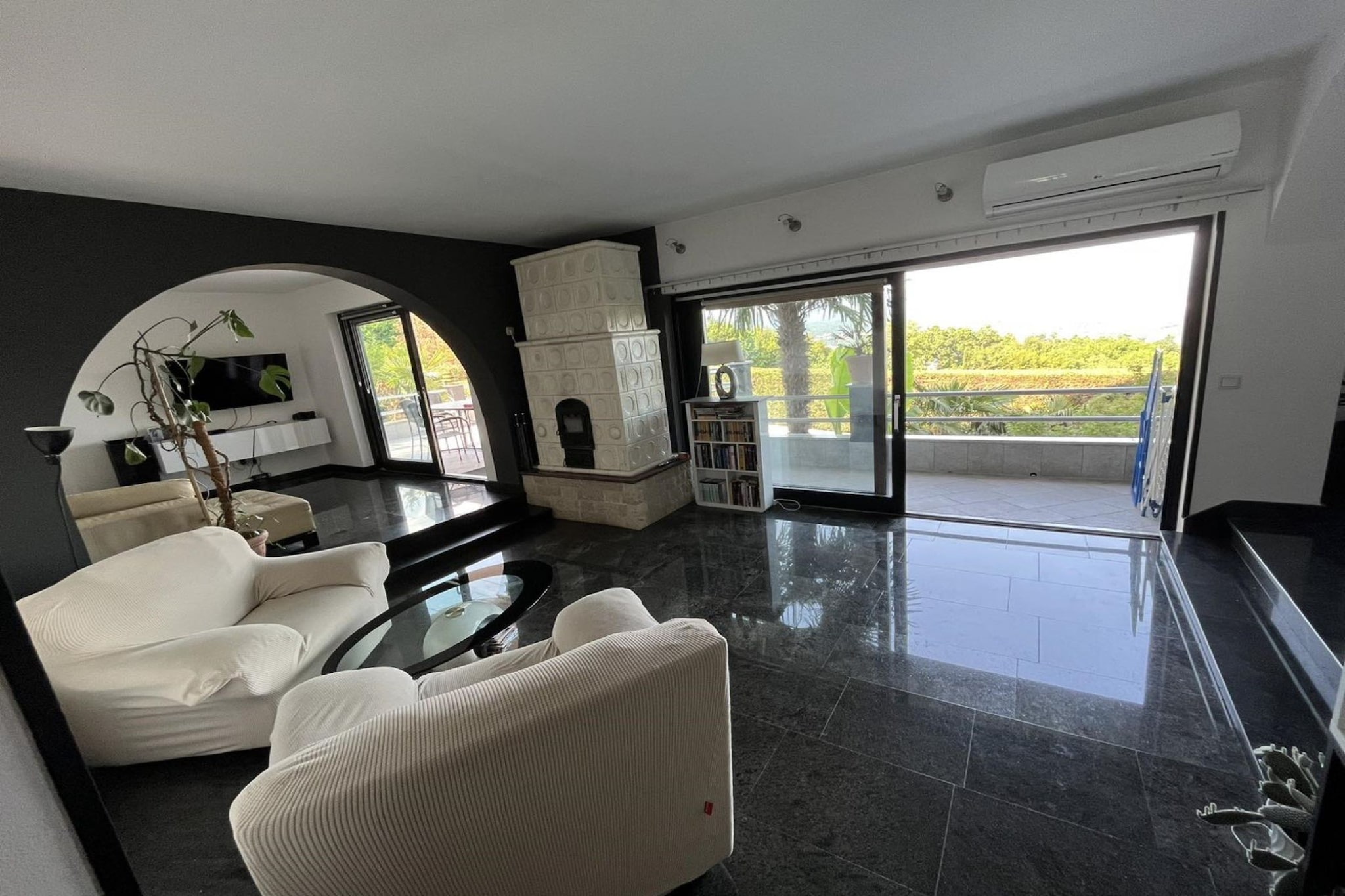 Tranquil Spacious Villa with Private Pool - Five Bedroom Villa with Balconies-Living room