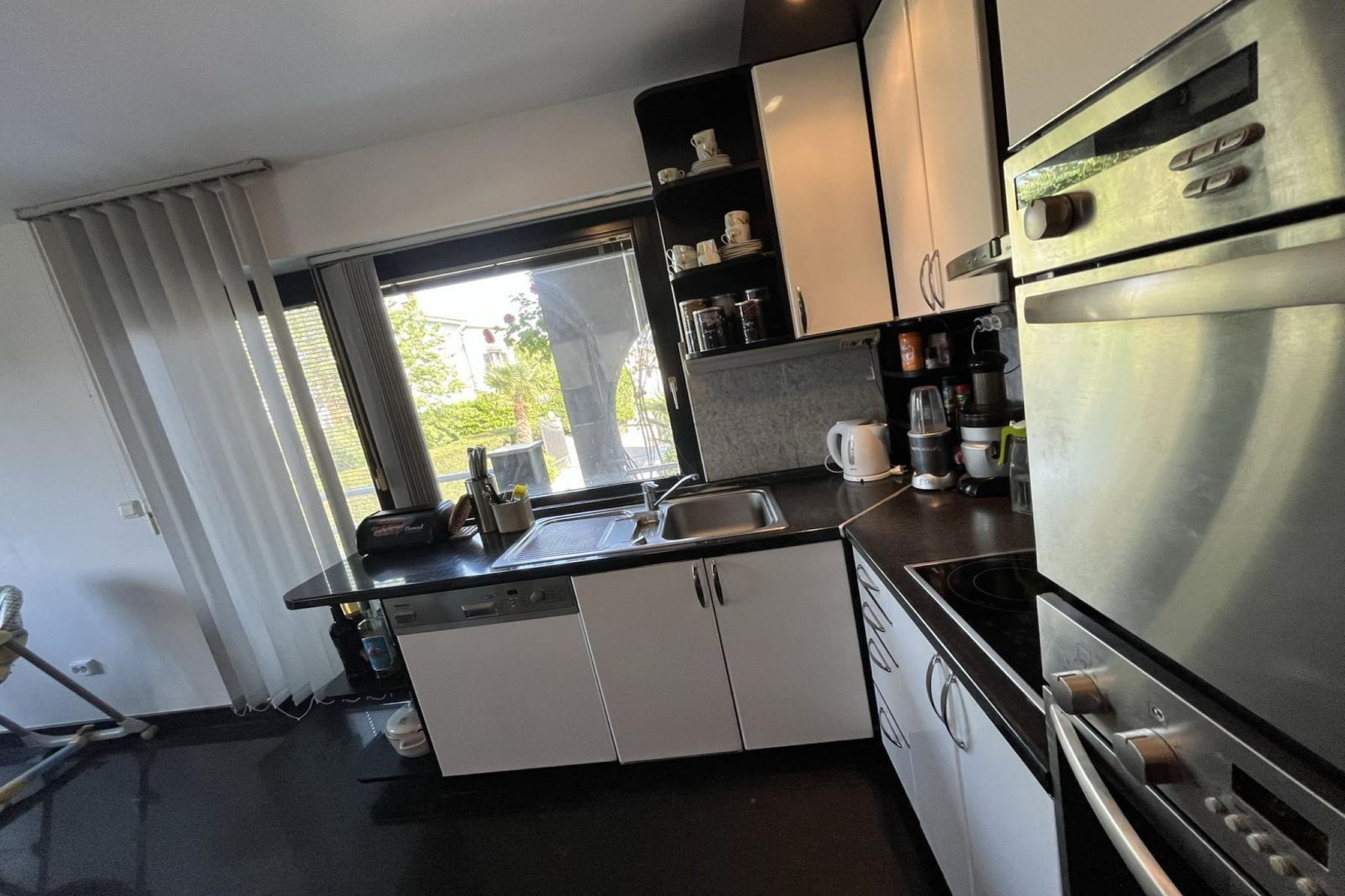 Tranquil Spacious Villa with Private Pool - Five Bedroom Villa with Balconies-Kitchen