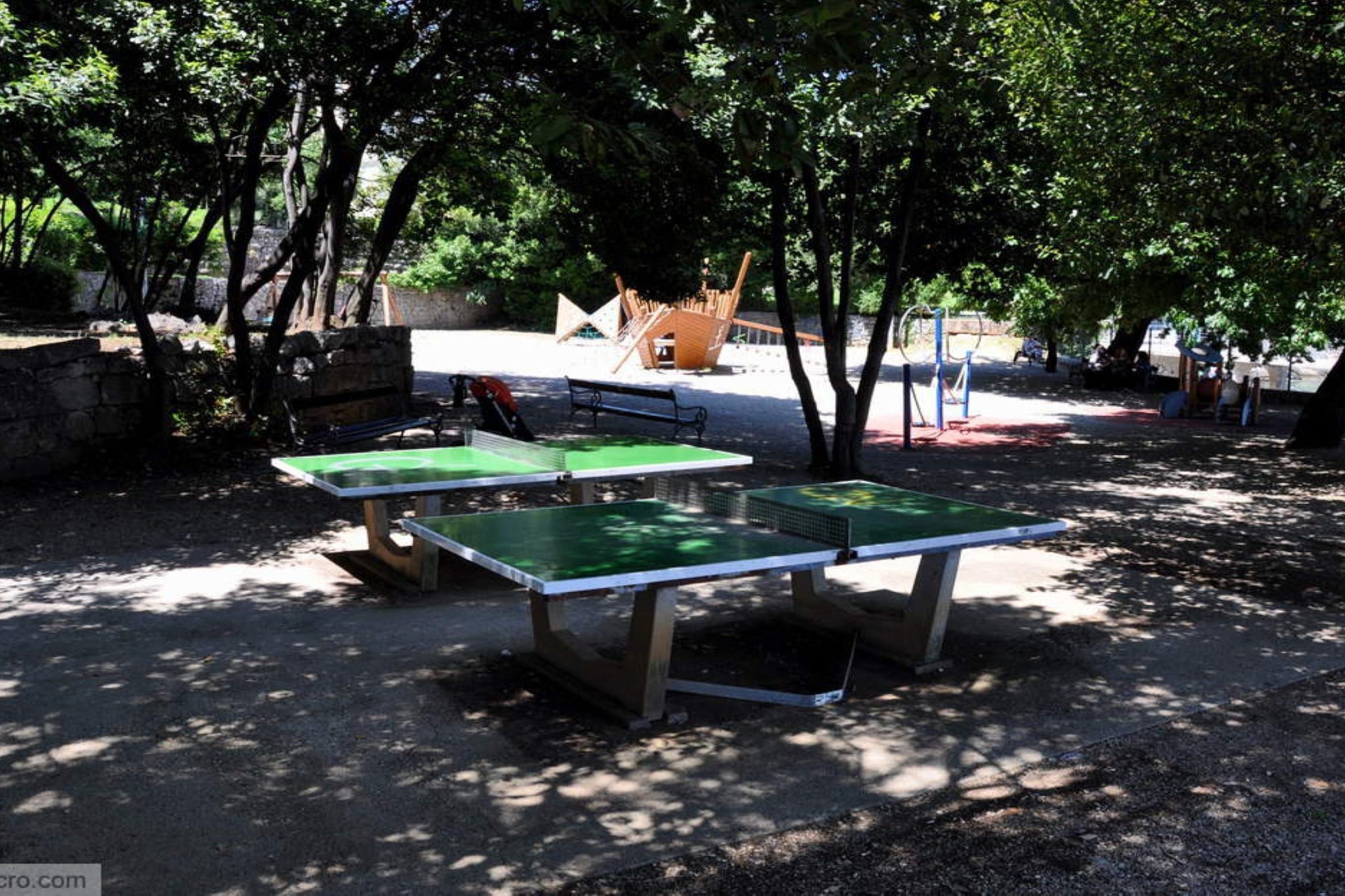Secluded Lovran Apartment with Balcony and Patio- Two Bedroom Apartment-Gardens summer