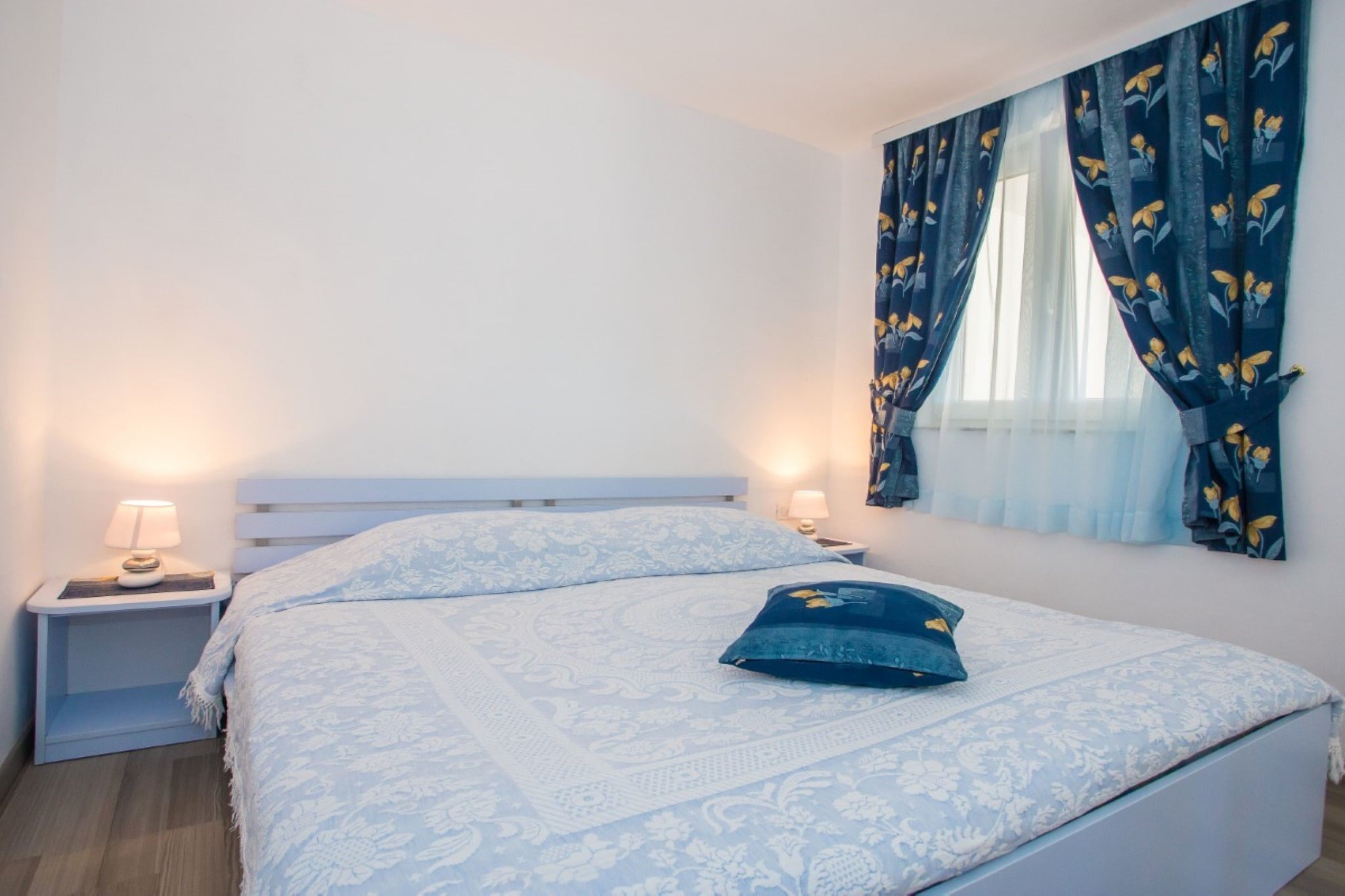 Charming Brsec Apartment with Shared Pool - One Bedroom Apartment with Pool