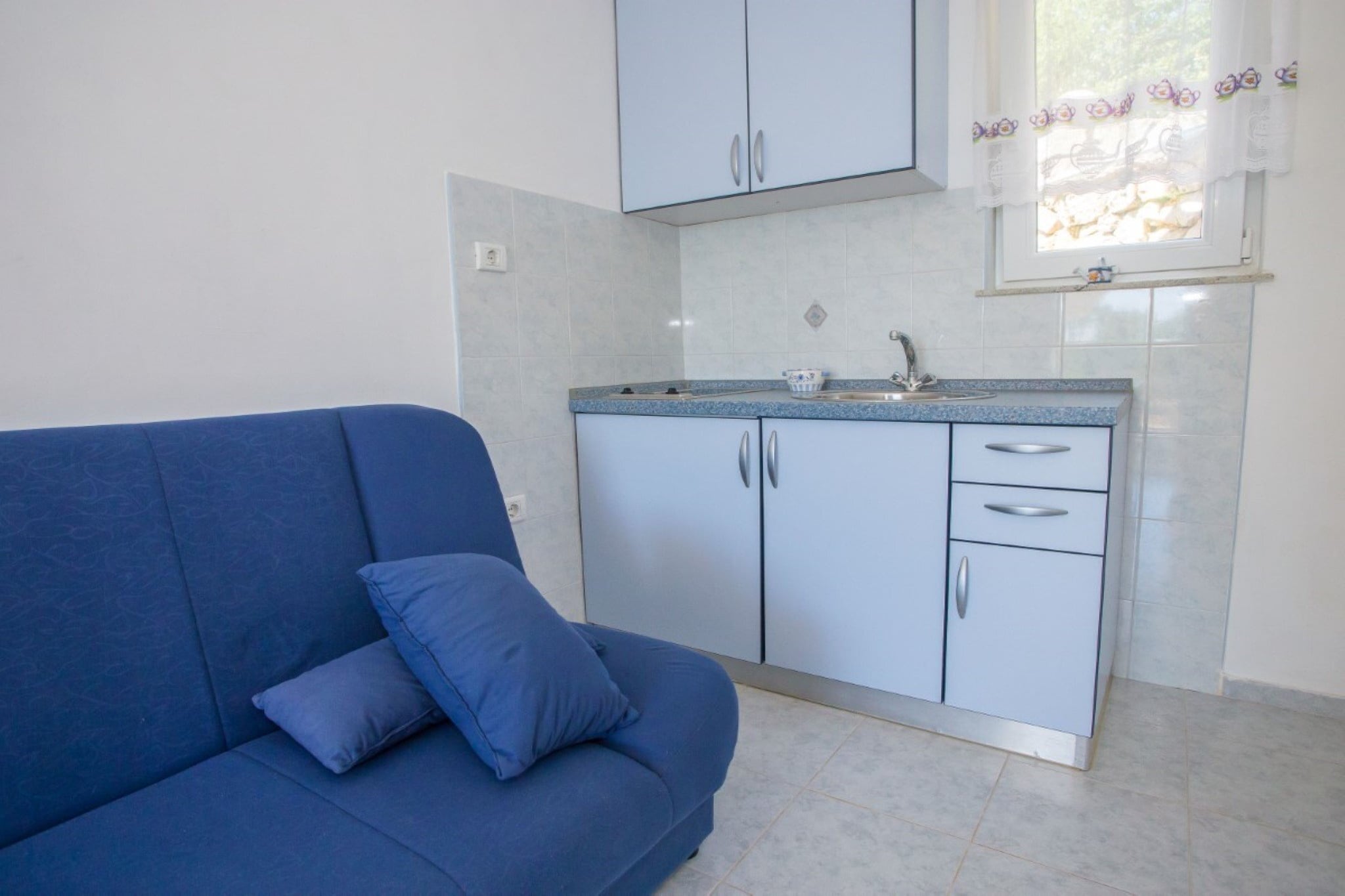 Charming Brsec Apartment with Shared Pool - One Bedroom Apartment with Pool