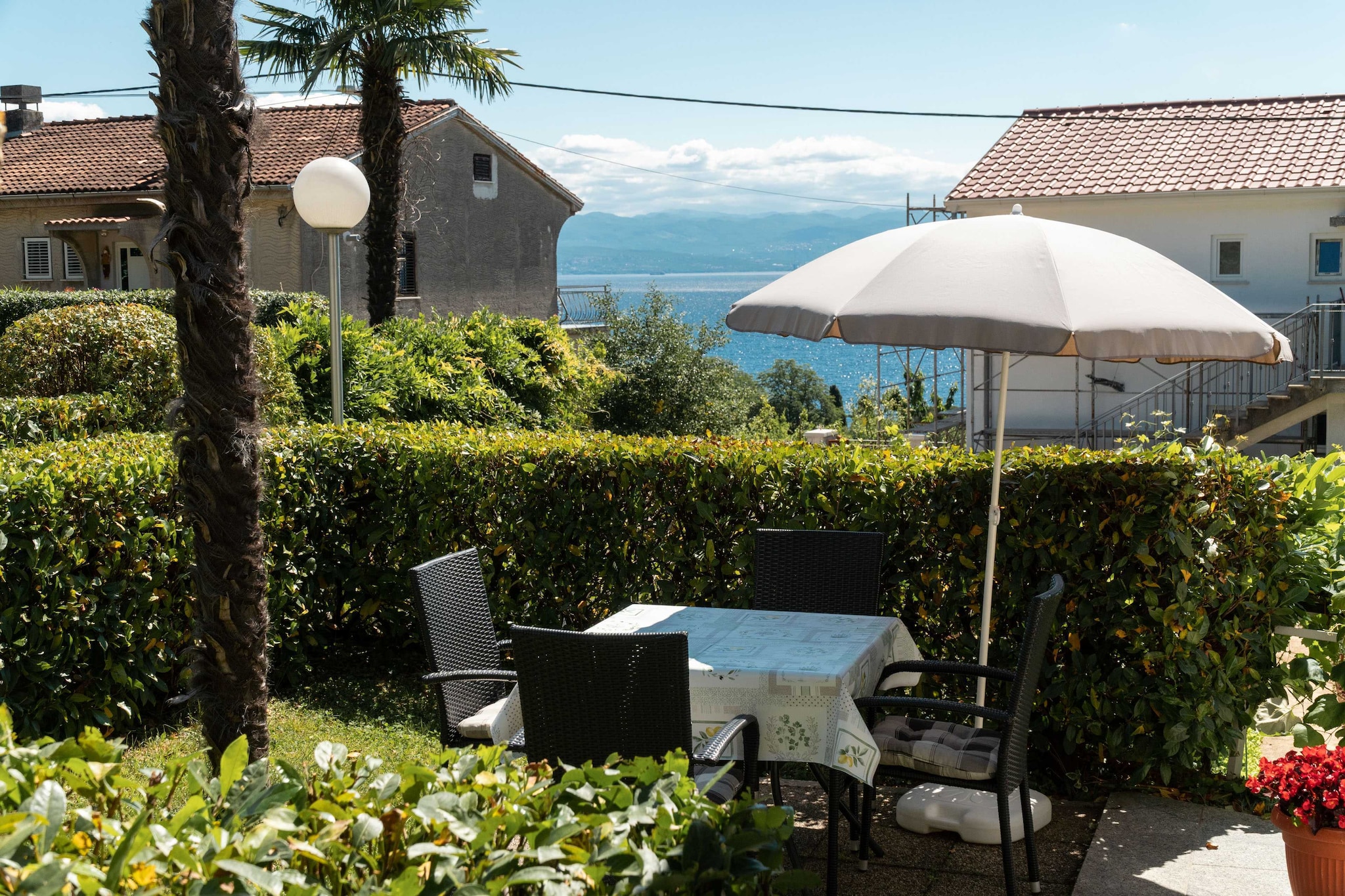 Charming Apartment with Sea Views and Shared Pool - One Bedroom Apartment-Außenbereich