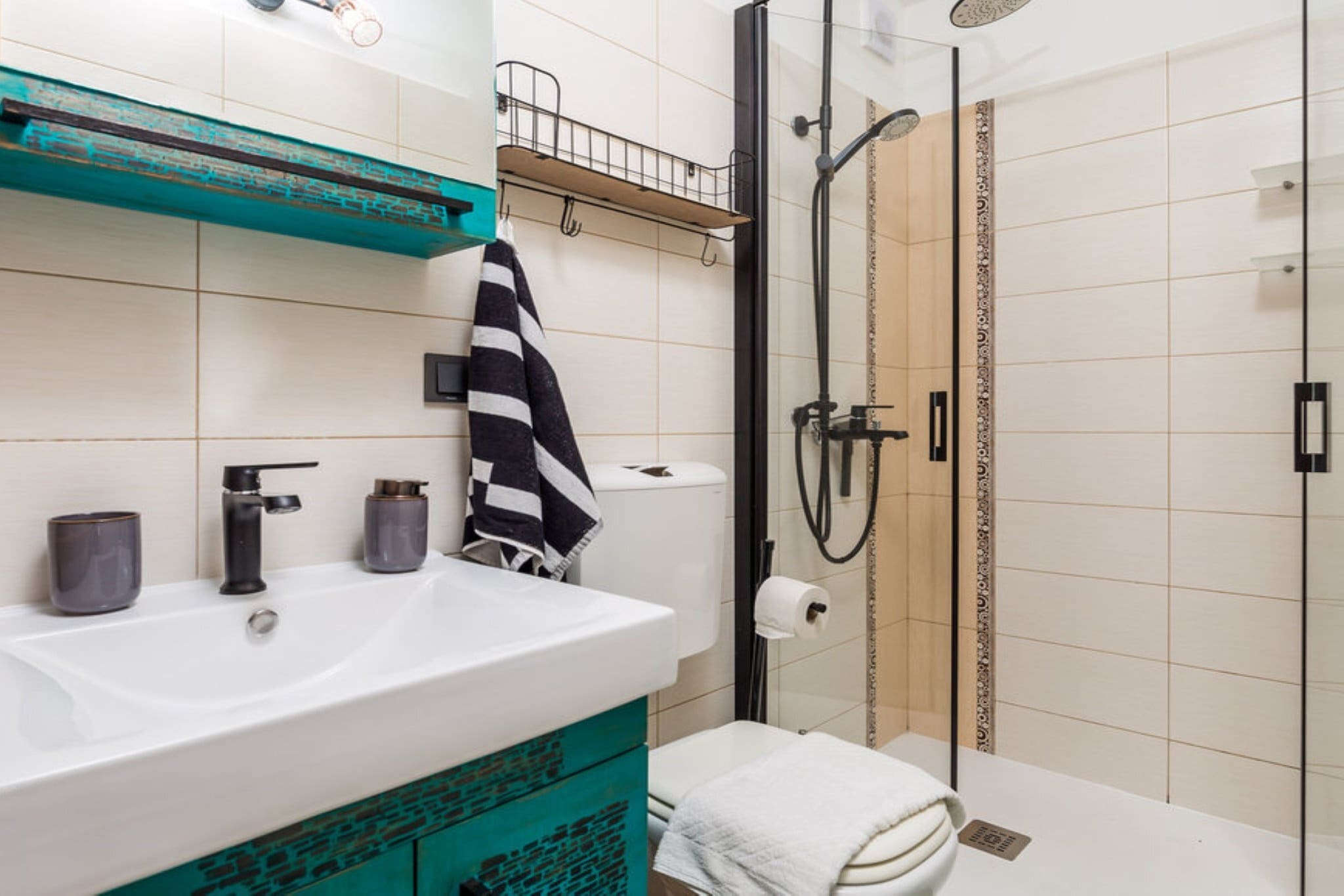 Luxury Rab Apartment with Terrace - One Bedroom Apartment with Terrace-Badkamer