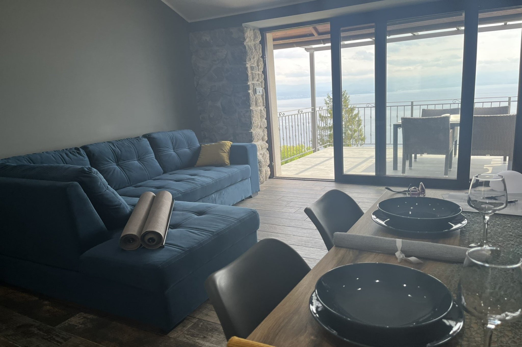 Splendid Holiday Home with Panoramic Sea Views Moscenicka Draga - Two Bedroom Holiday Home-Living room