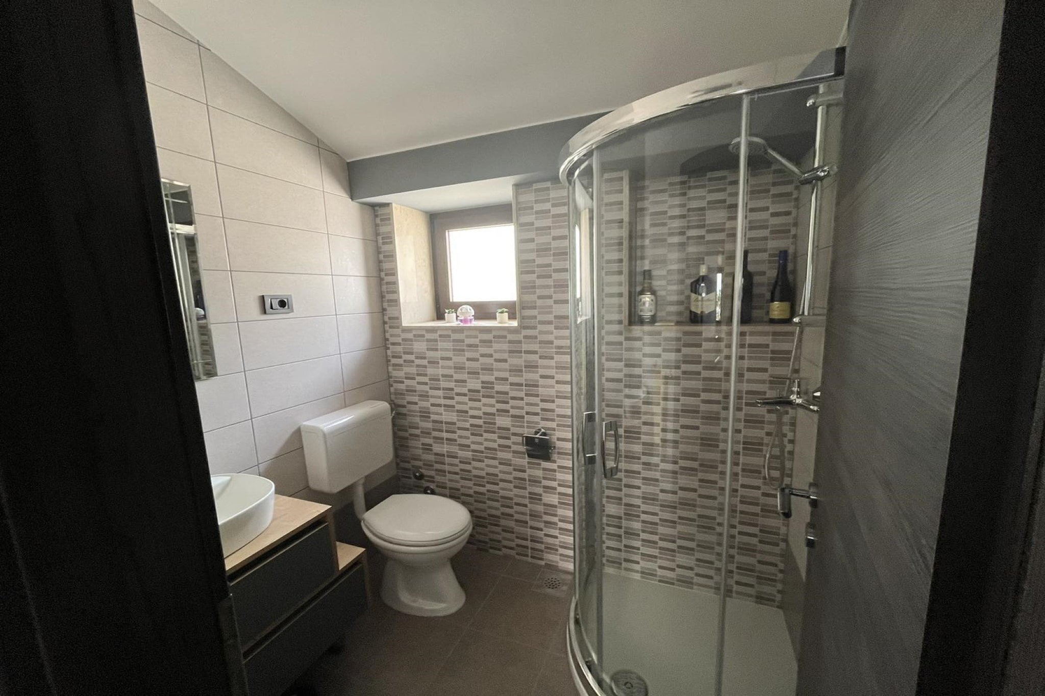 Splendid Holiday Home with Panoramic Sea Views Moscenicka Draga - Two Bedroom Holiday Home-Bathroom