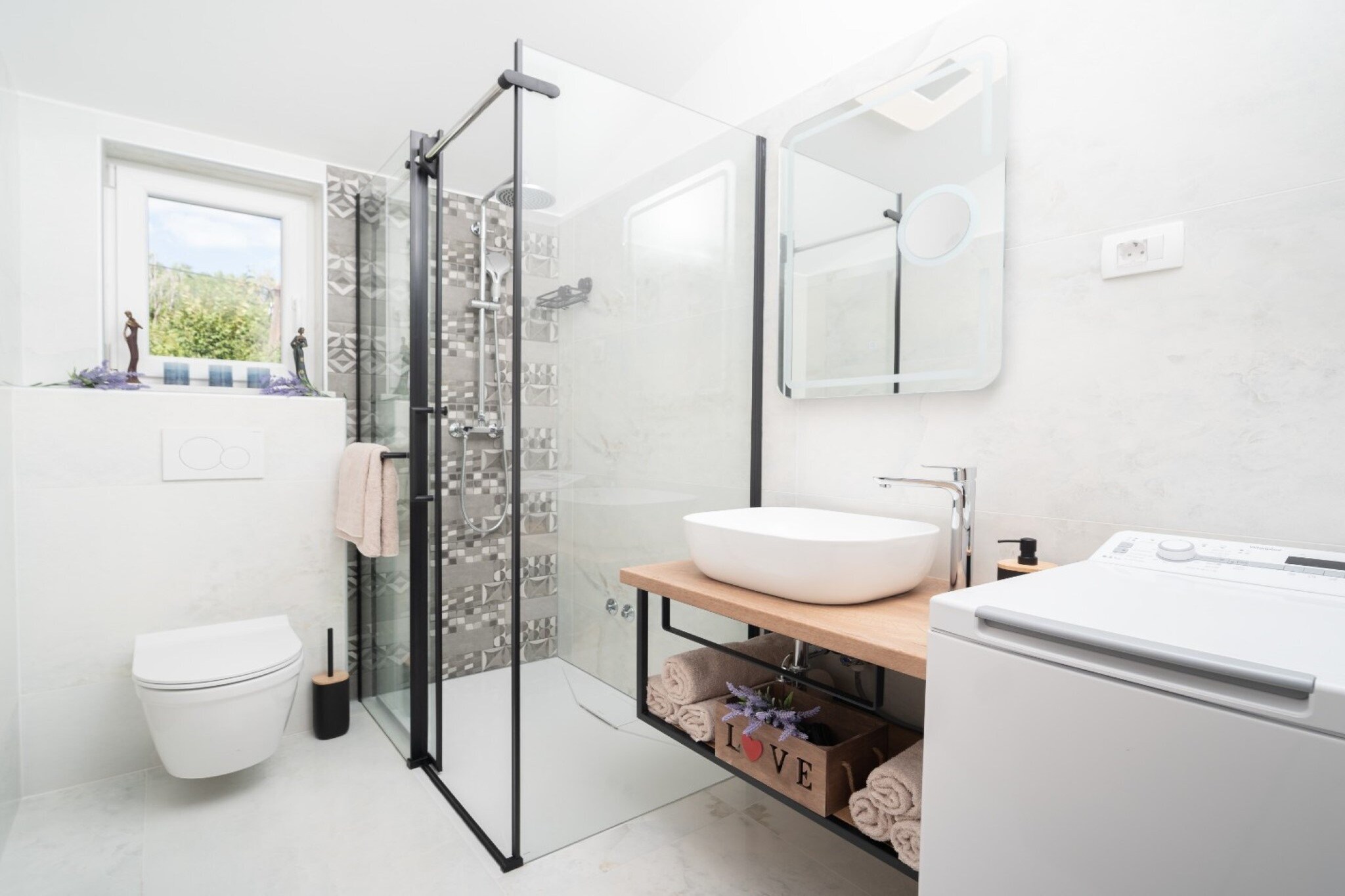 Stylish Two Bedroom Apartment in Labin - Two Bedroom Apartment with Terrace-Bathroom