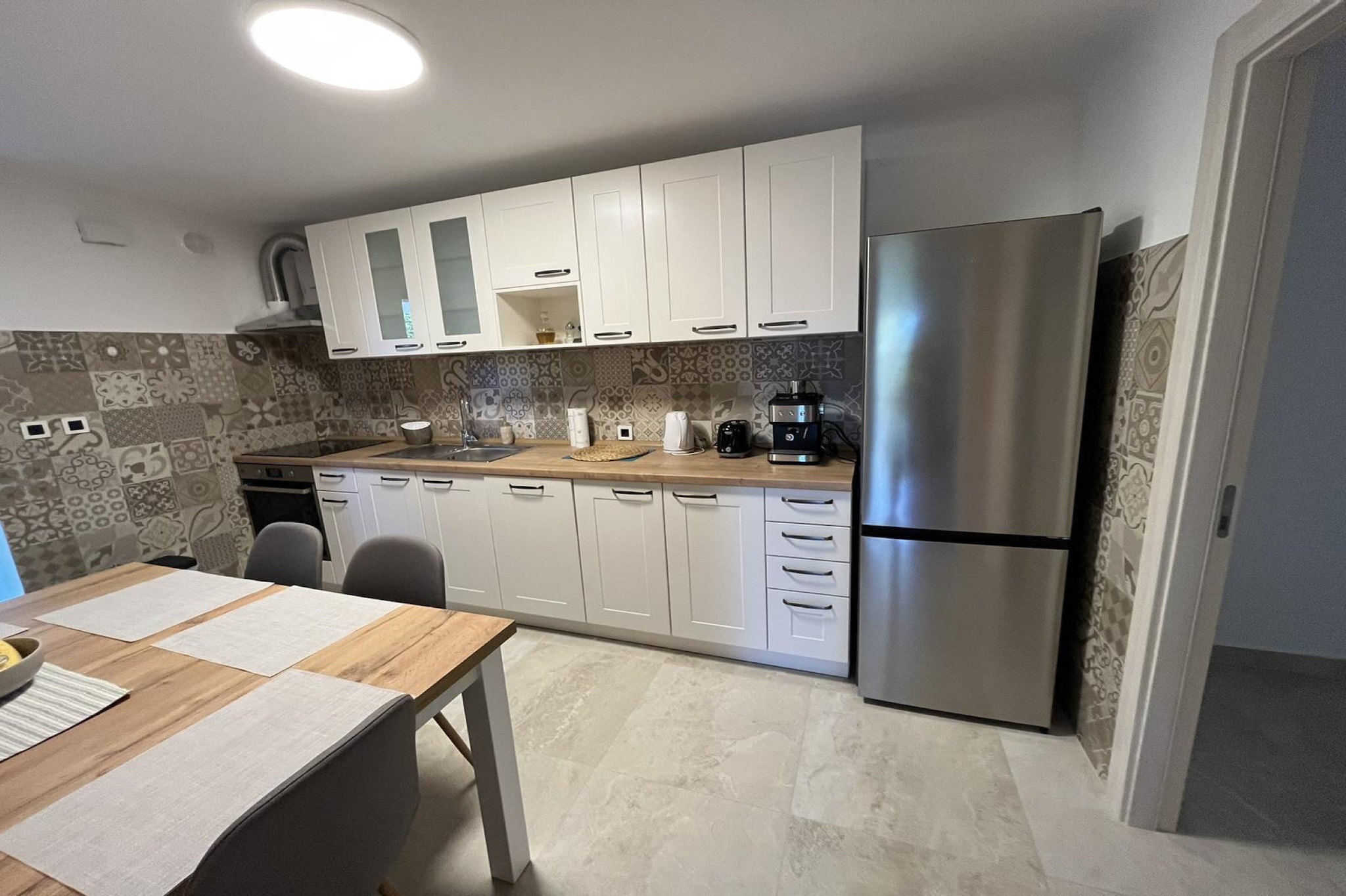 Elegant Lovran Apartment with Garden - Two Bedroom Apartment-Kitchen