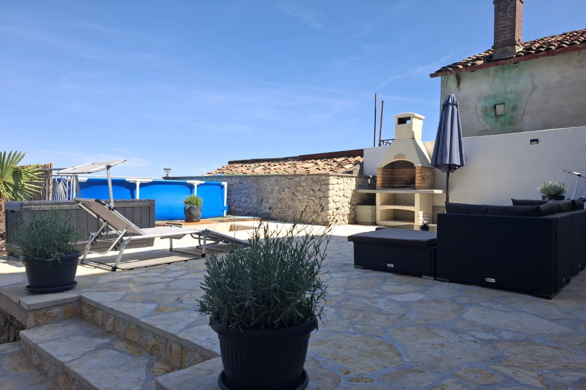 Cozy Lovran Apartment with Private Pool and Sea View - One Bedroom Apartment-Einrichtungen