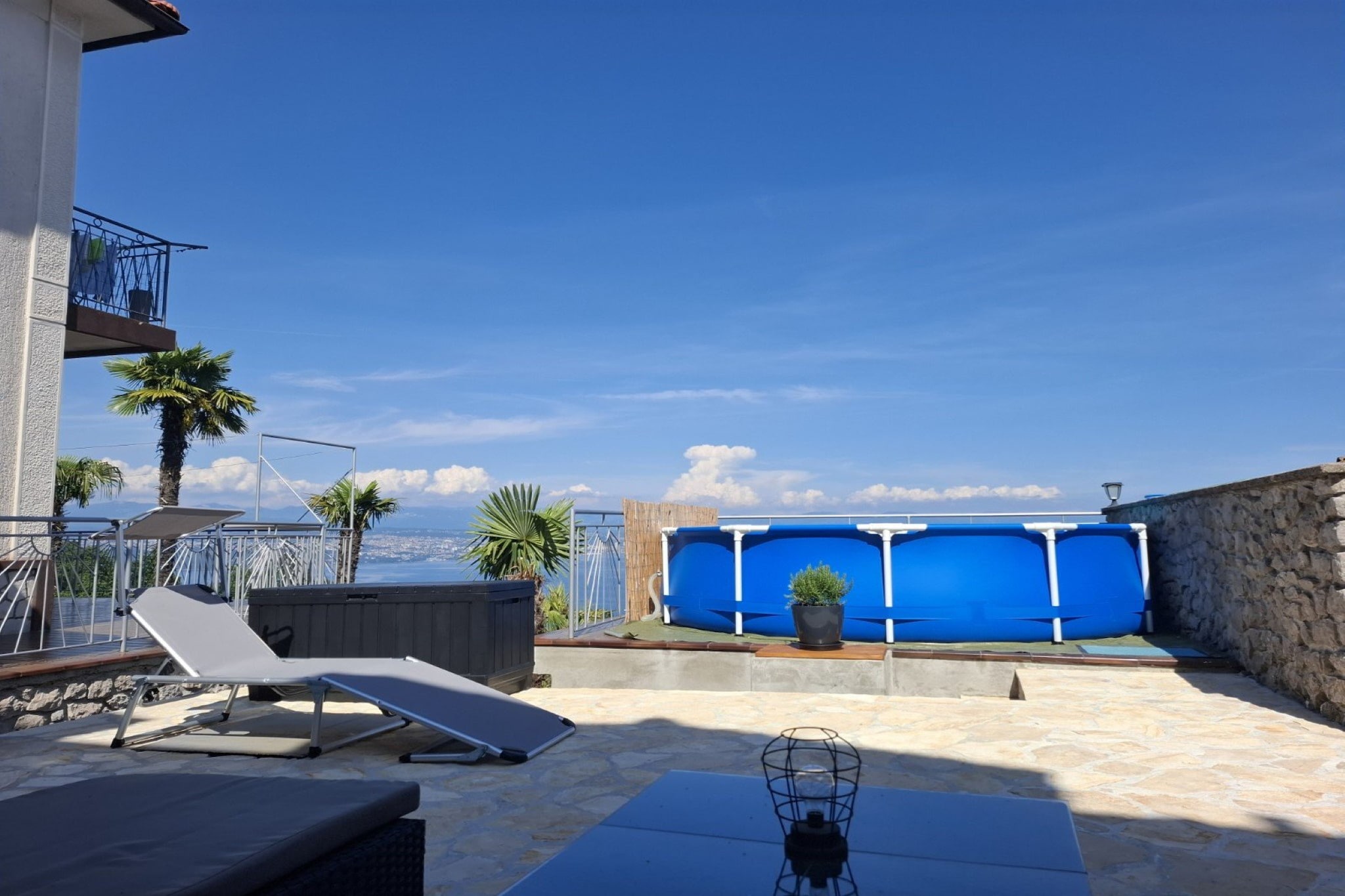Cozy Lovran Apartment with Private Pool and Sea View - One Bedroom Apartment-Terrasse
