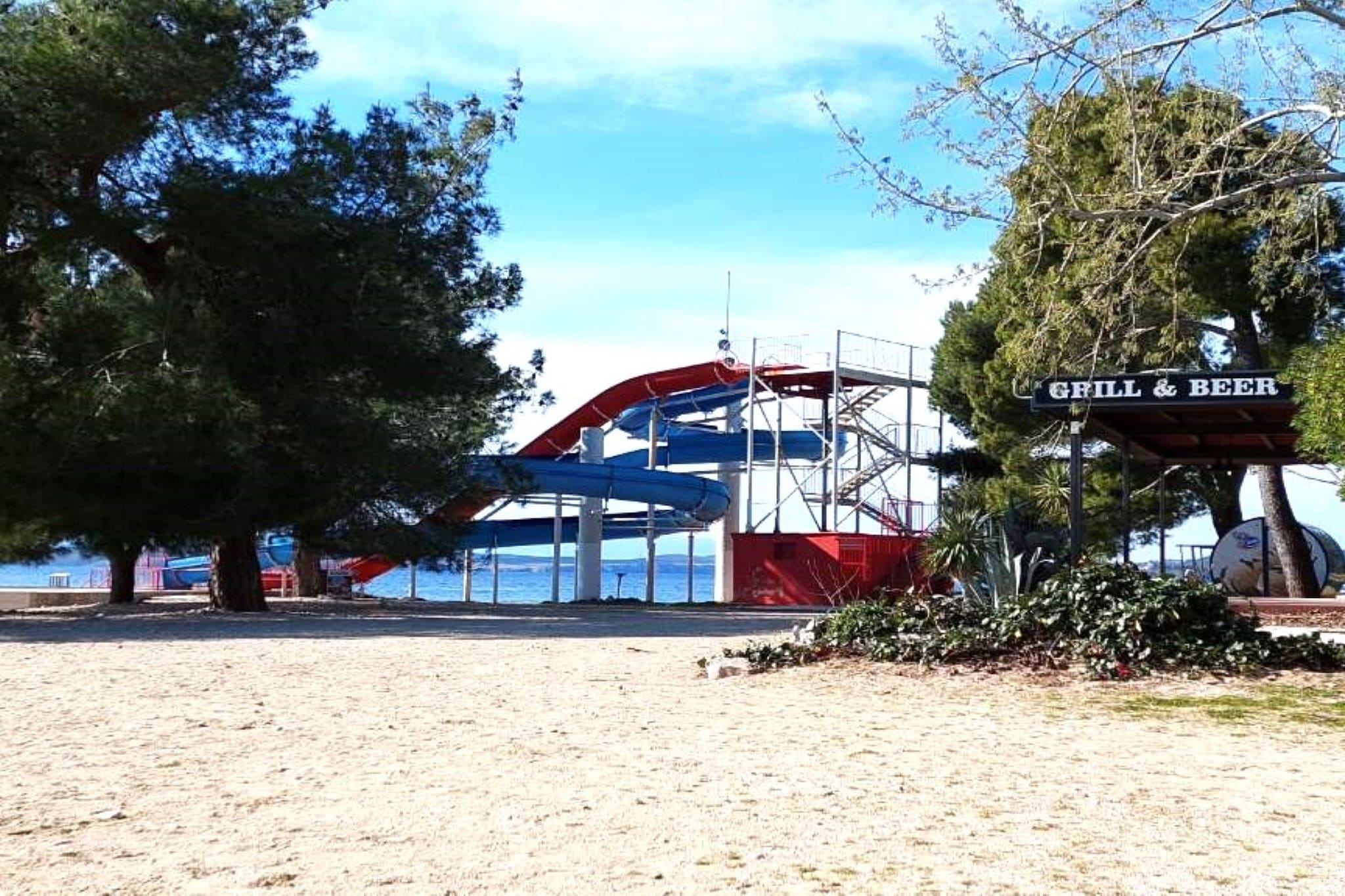Charming Crikvenica Beachfront Apartment - One Bedroom Apartment-Außenbereich