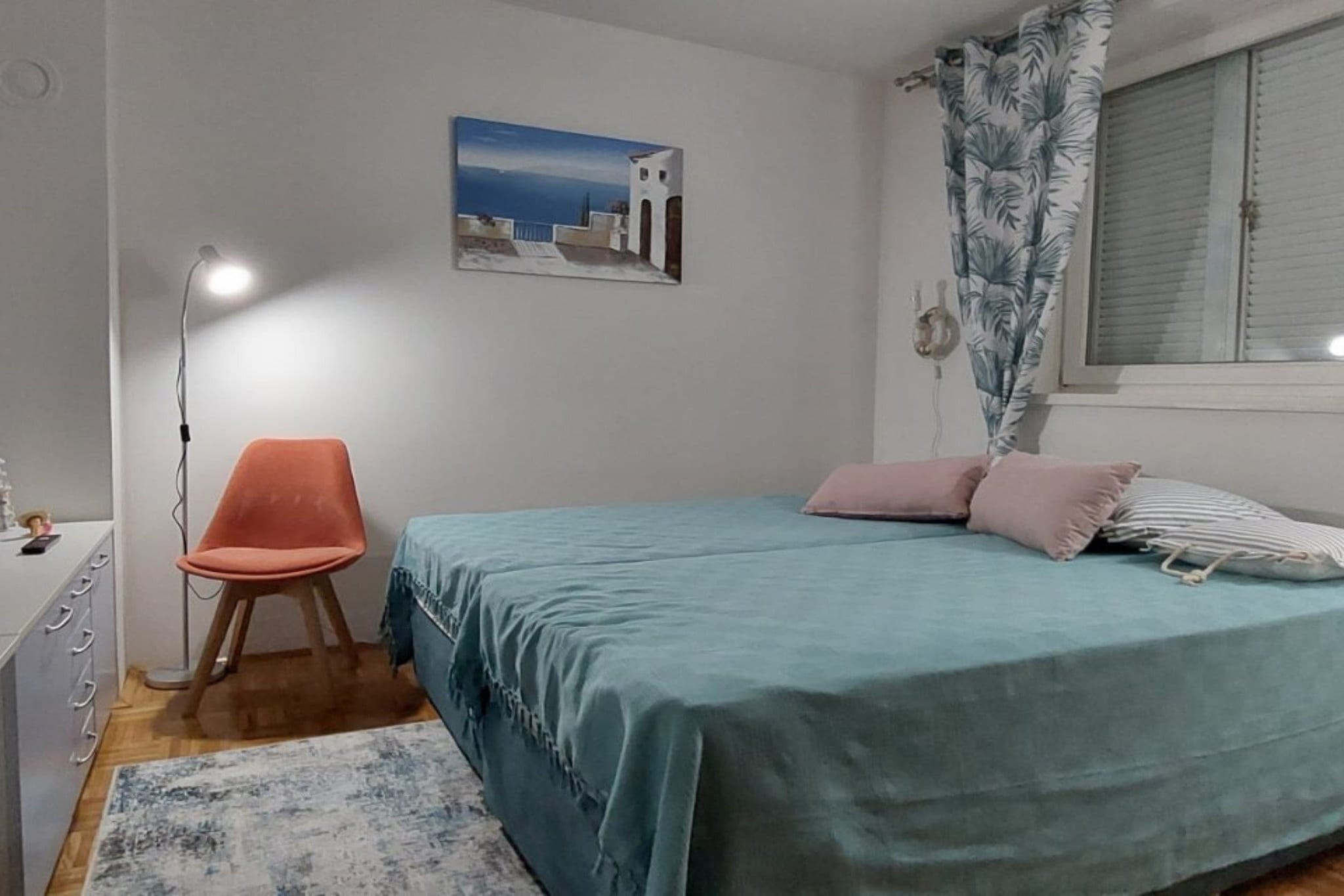 Charming Crikvenica Beachfront Apartment - One Bedroom Apartment-Schlafzimmer