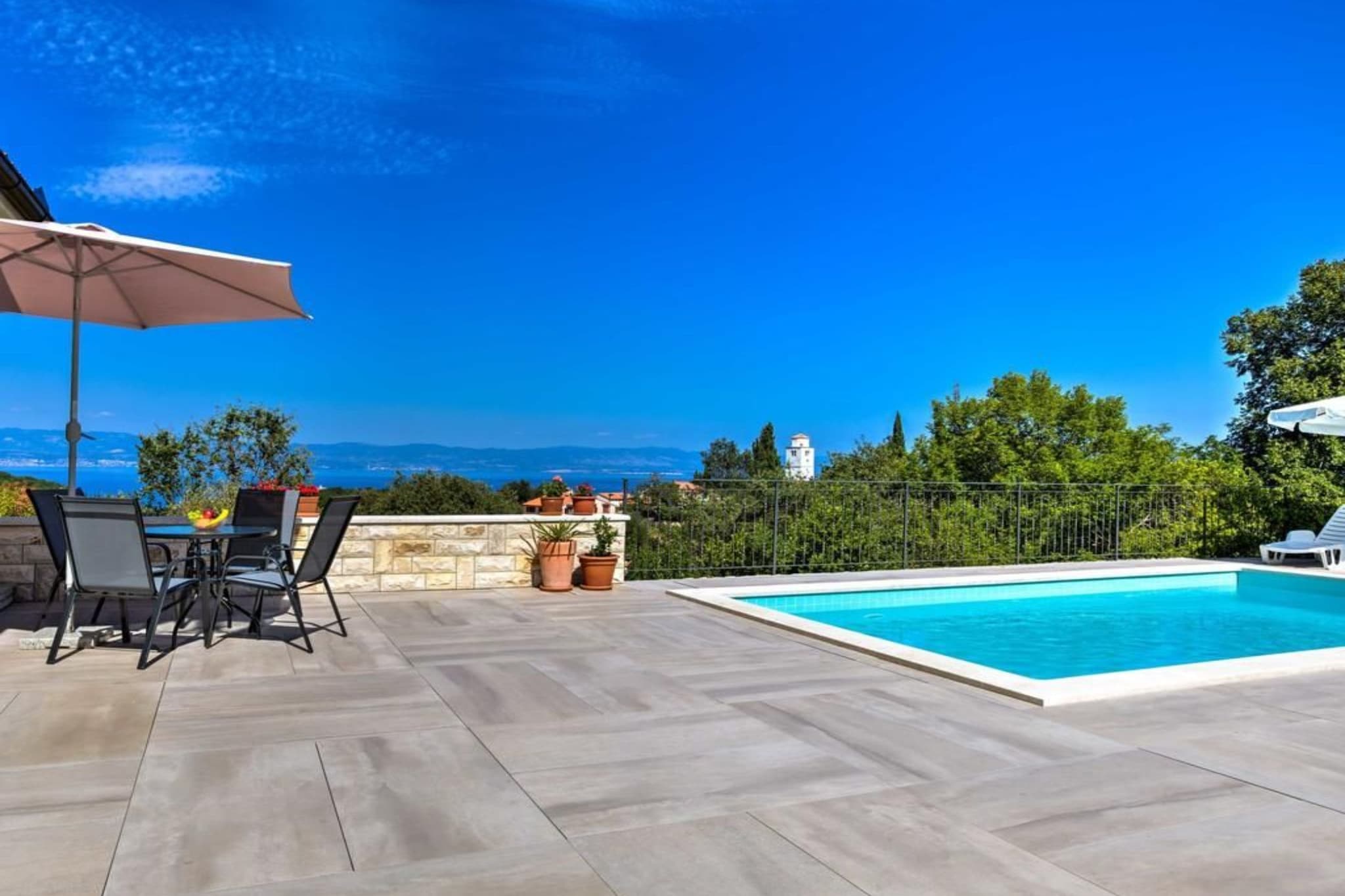 Wonderful Brsec Apartments with Sea View and Shared Pool - Standard One Bedroom Apartment with Balcony and Sea Views 1-Schwimmbad