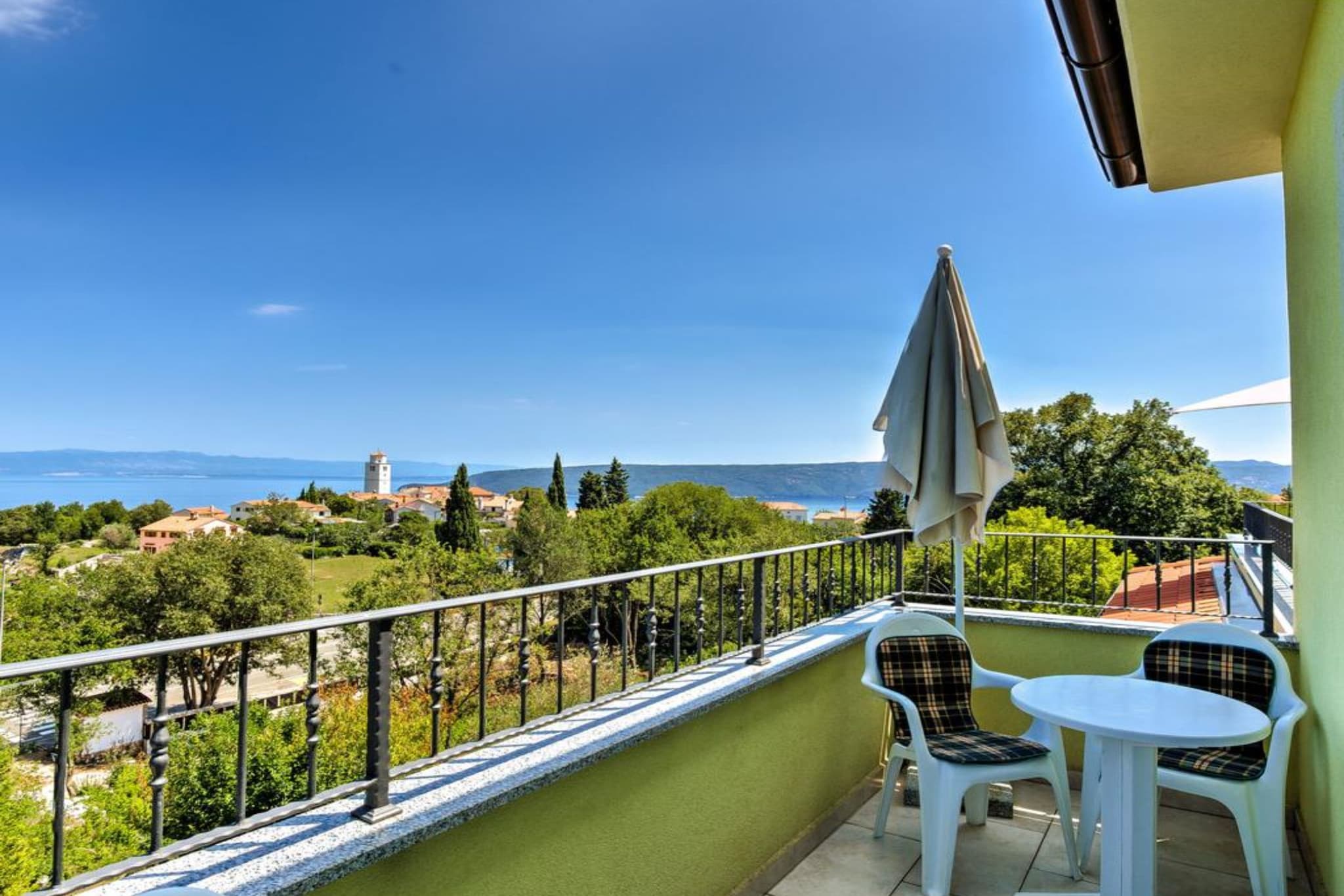 Wonderful Brsec Apartments with Sea View and Shared Pool - Comfort One Bedroom Apartment with Balcony and Sea Views 2