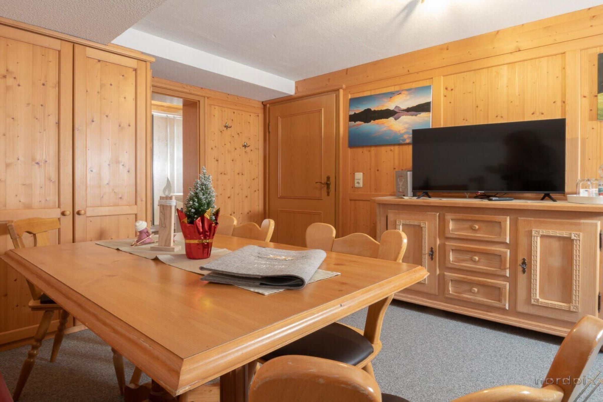 529731-Eetkamer