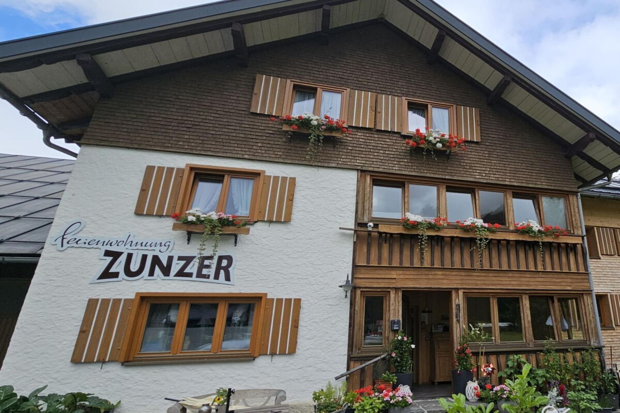 529731-Buitenkant zomer